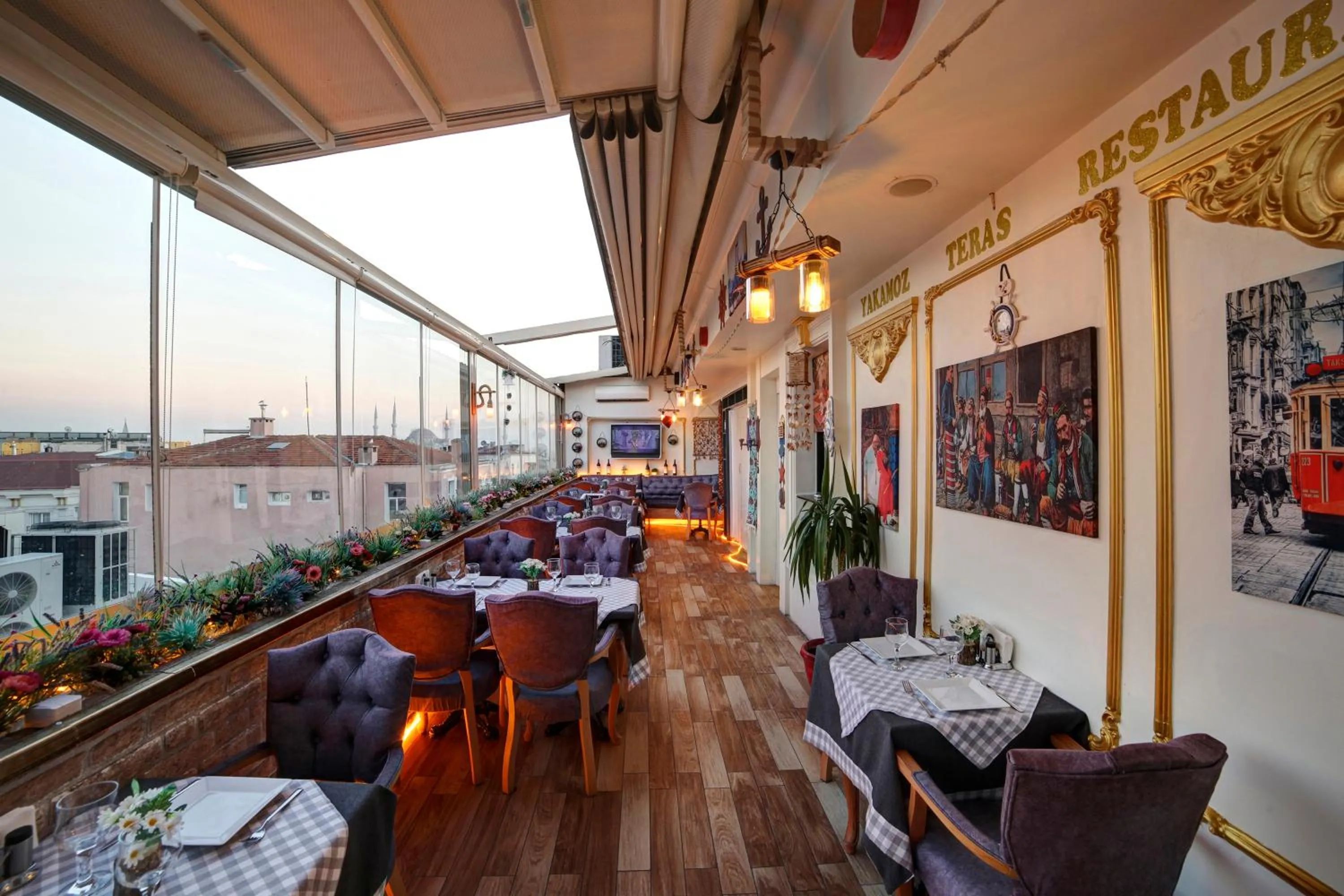 Restaurant/Places to Eat in Great Fortune Hotel & Spa