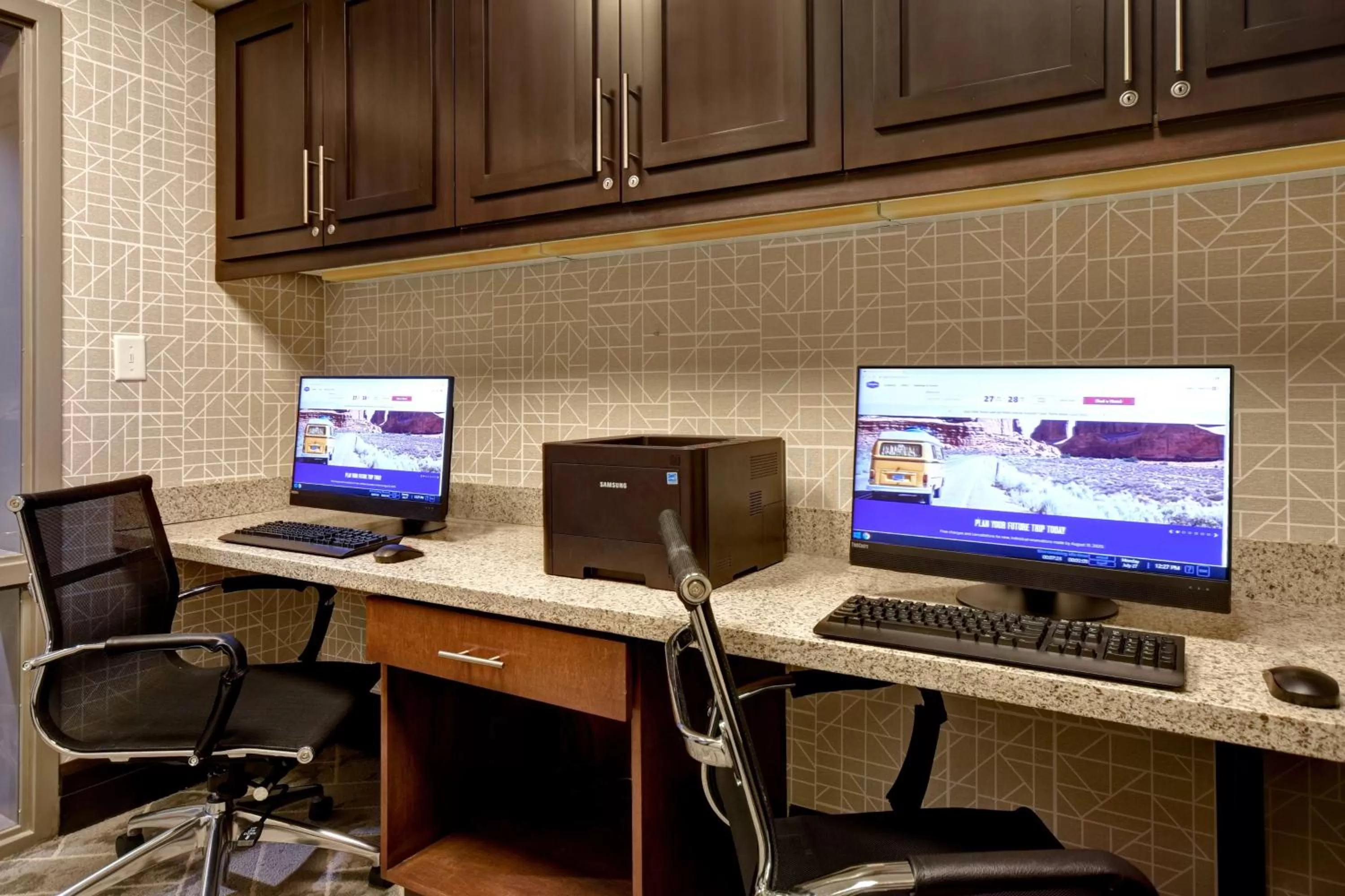 Business facilities in Hampton Inn & Suites Columbia South Fort Meade Area