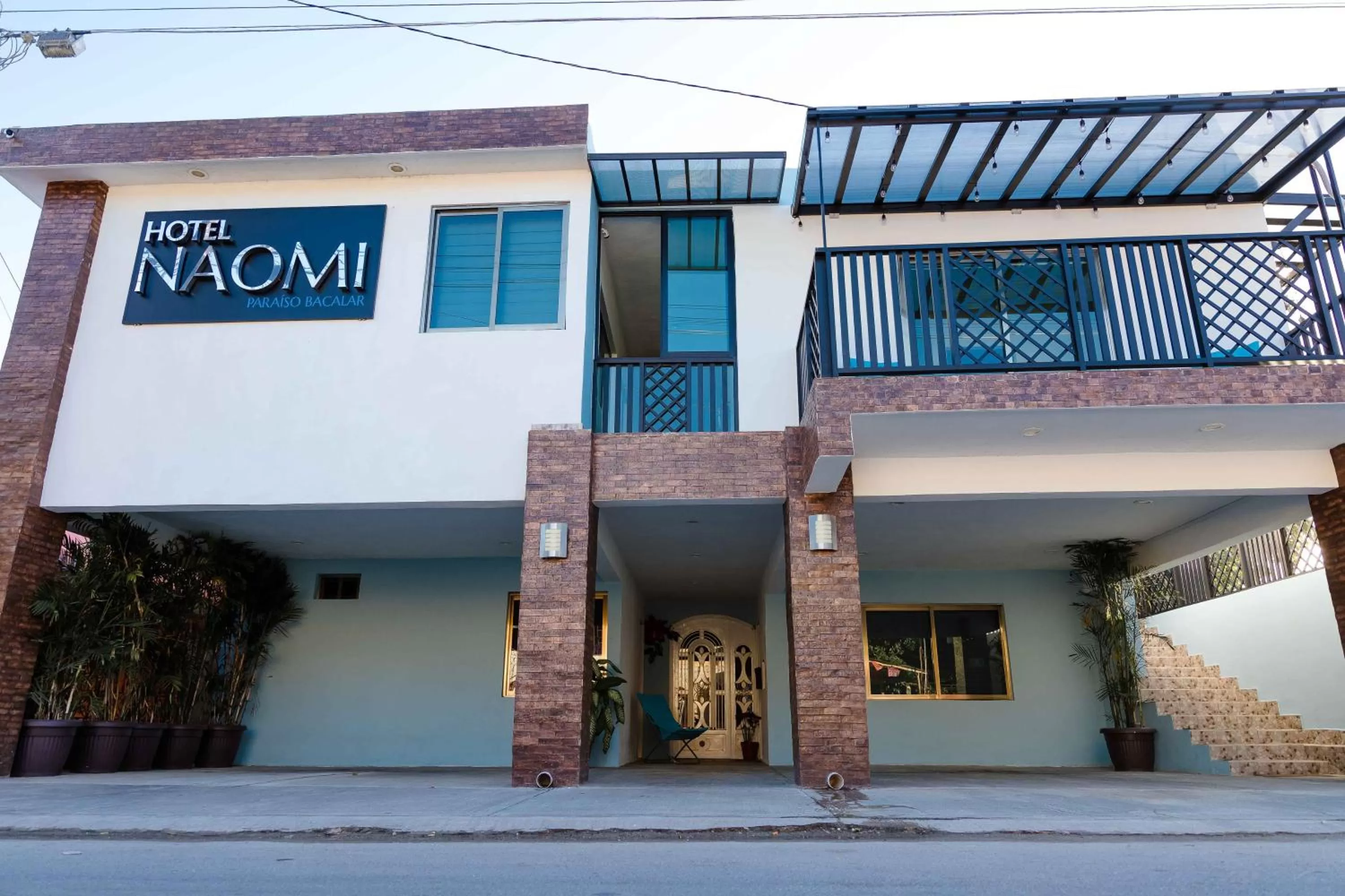 Quiet street view, Property Building in Hotel Naomi City center