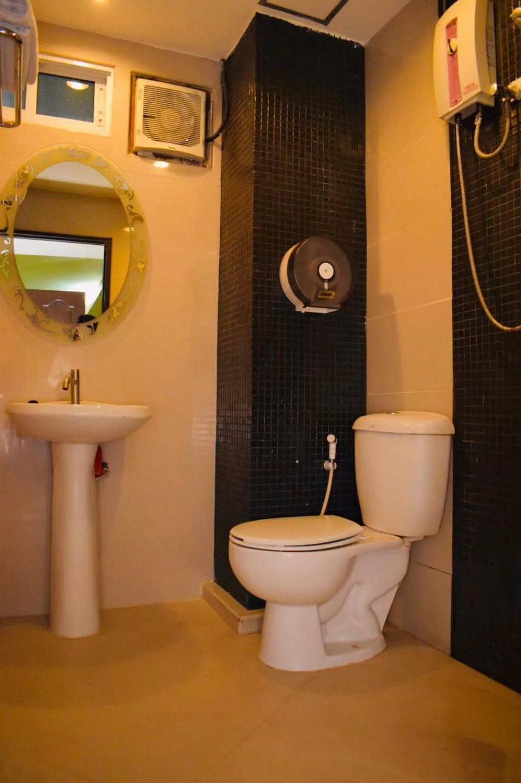 Bathroom in Royal Express Inn