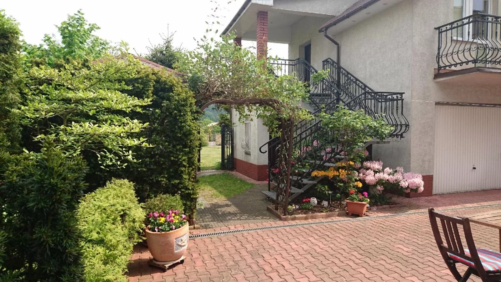 Garden in Willa Sarenka