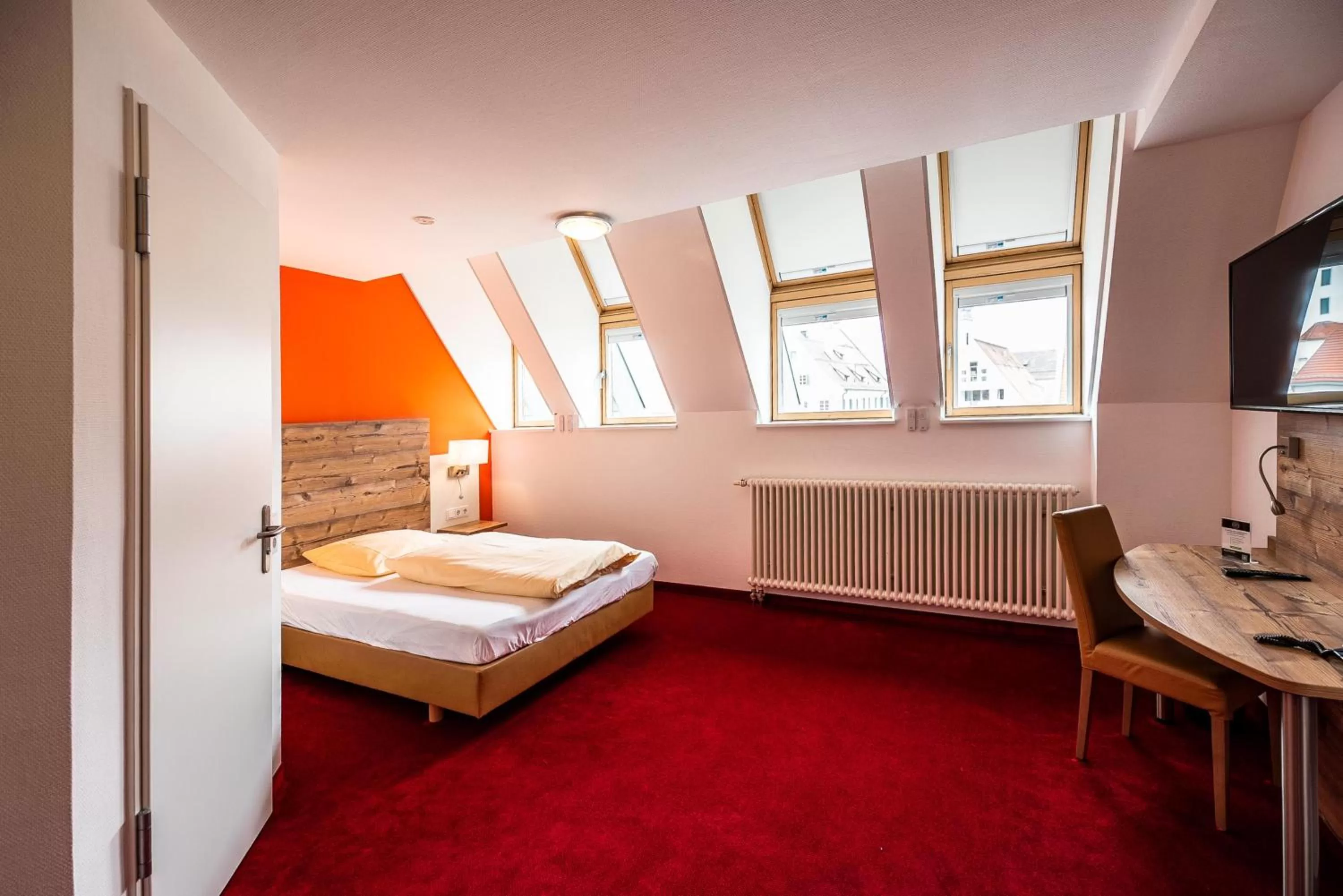 Photo of the whole room, Bed in Sternplatz Hotel