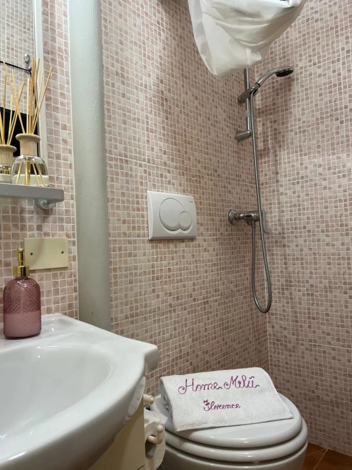 Shower, Bathroom in Home Milù Florence