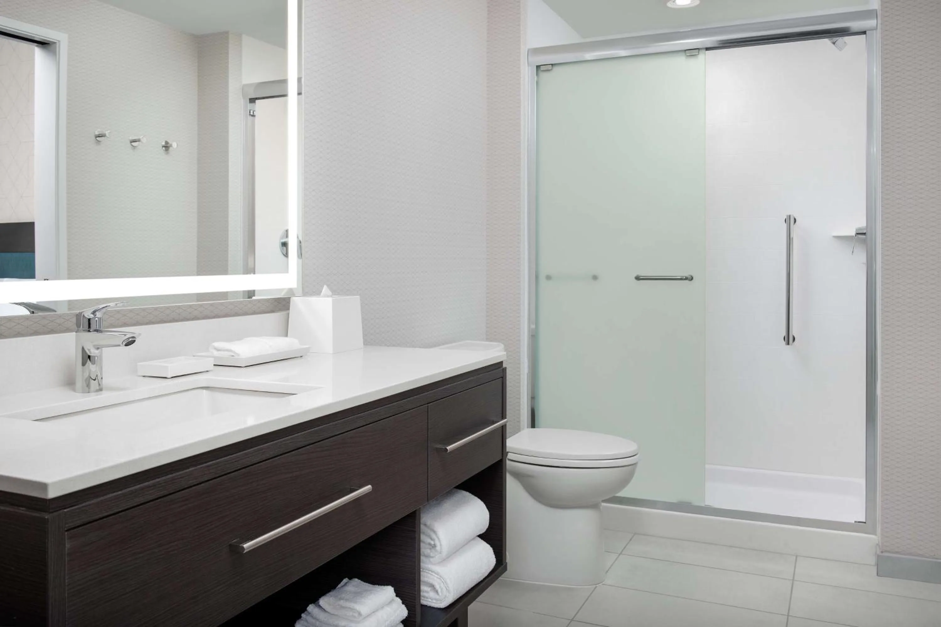 Bathroom in Home2 Suites Orlando Southeast Nona