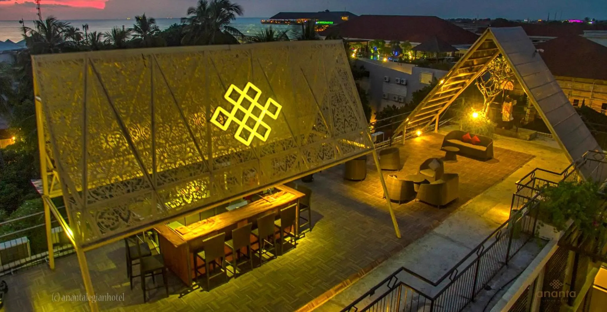 Lounge or bar in Ananta Legian Hotel