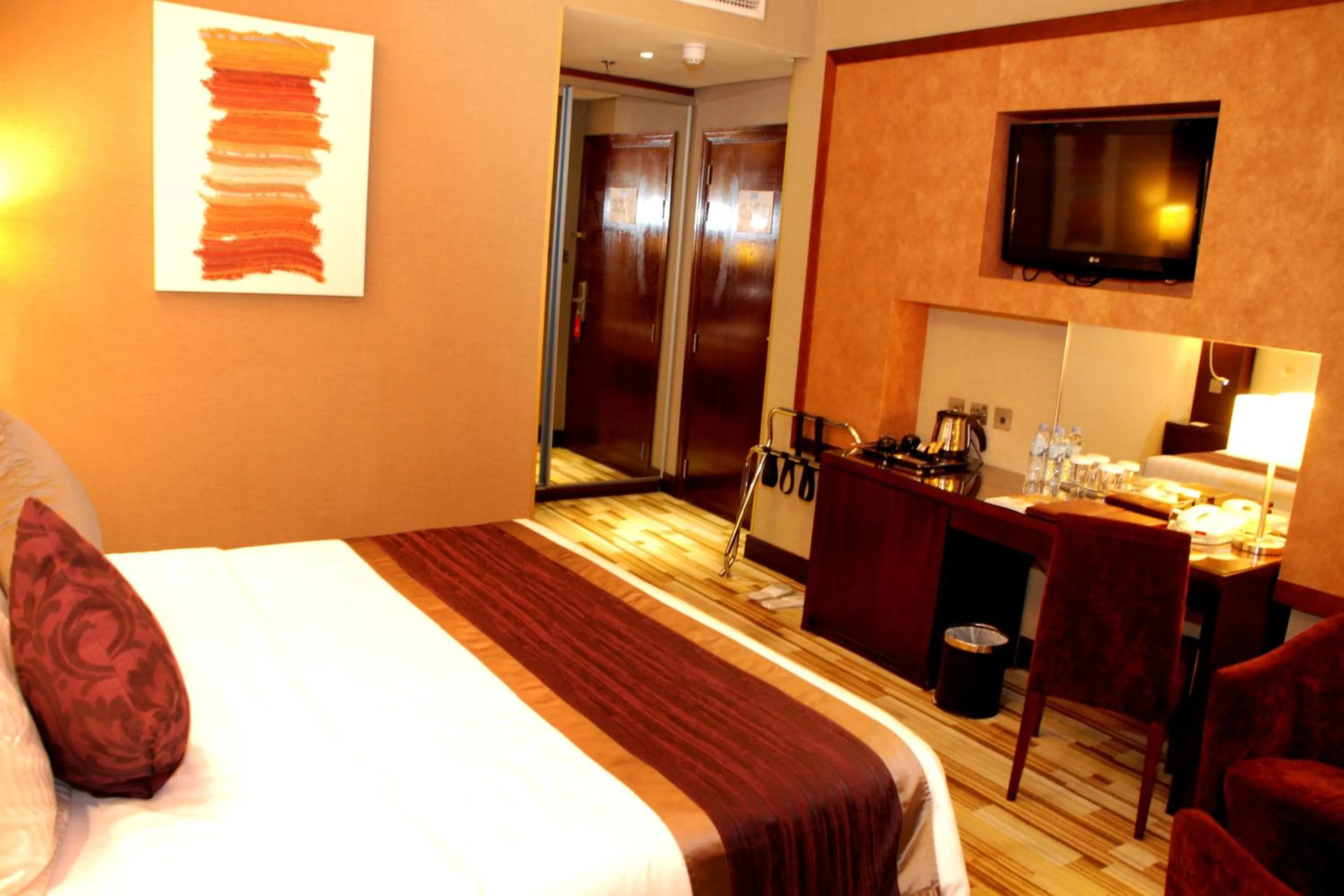 Coffee/tea facilities in Monaco Hotel