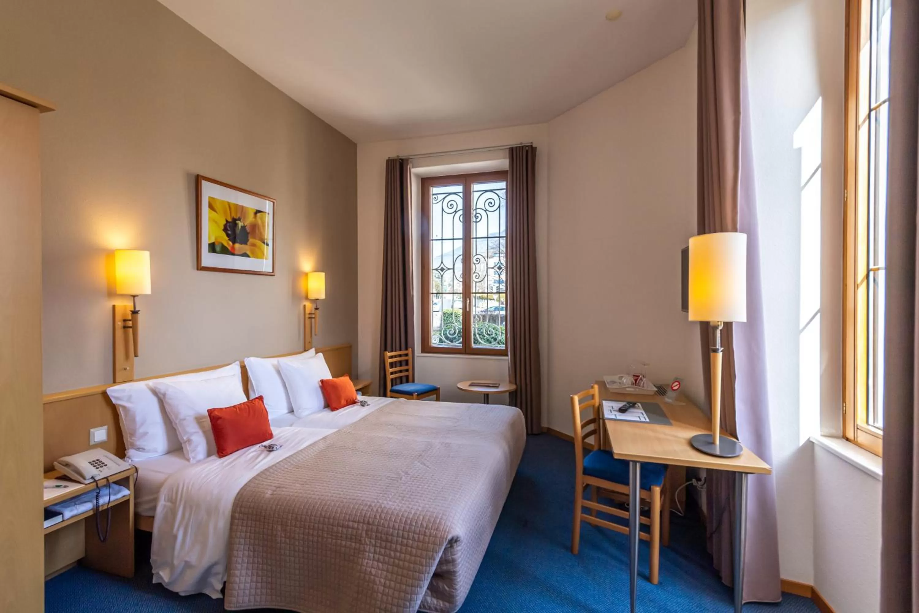 Photo of the whole room, Bed in Hôtel Bon Rivage