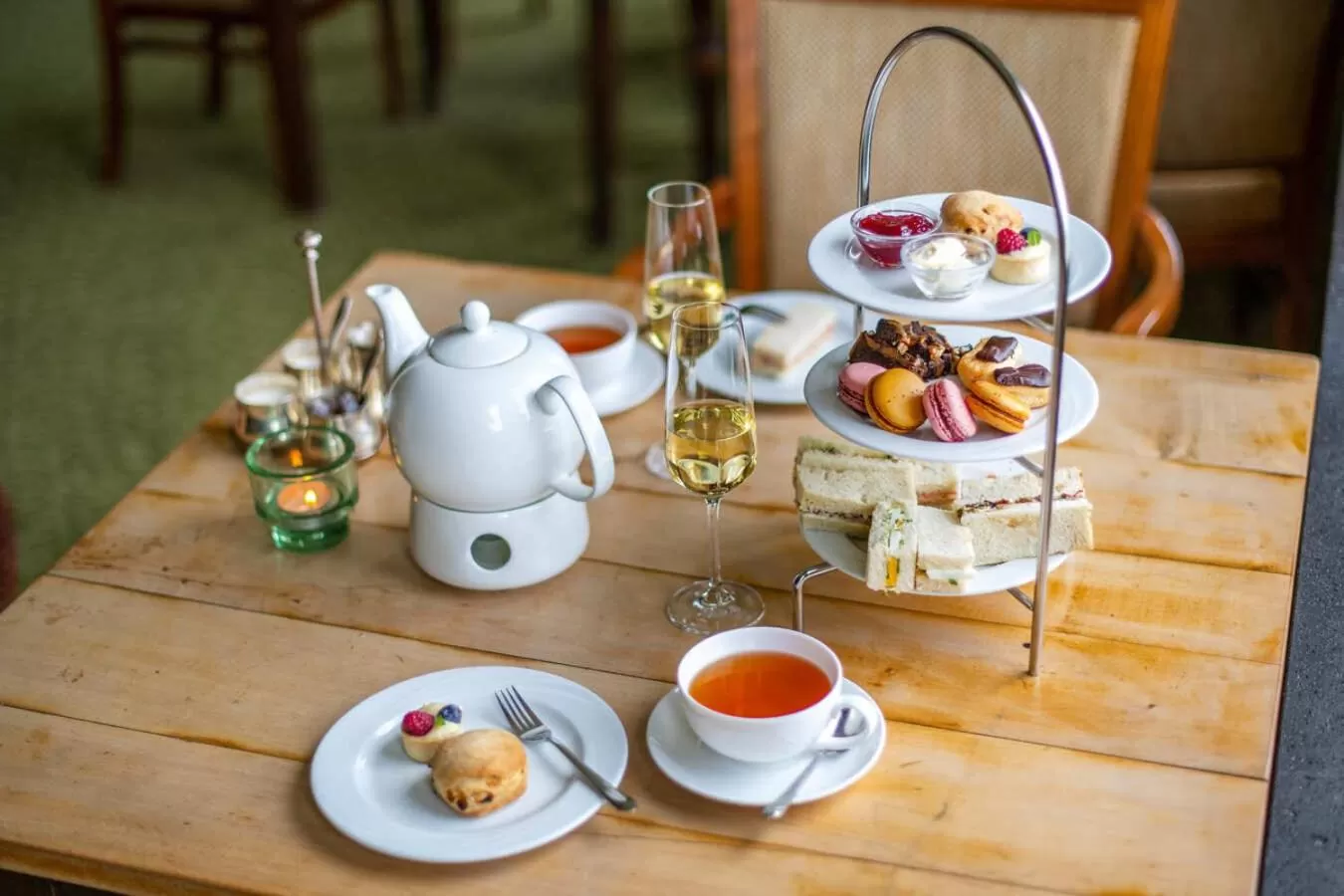 Restaurant/places to eat in Diehls Hotel