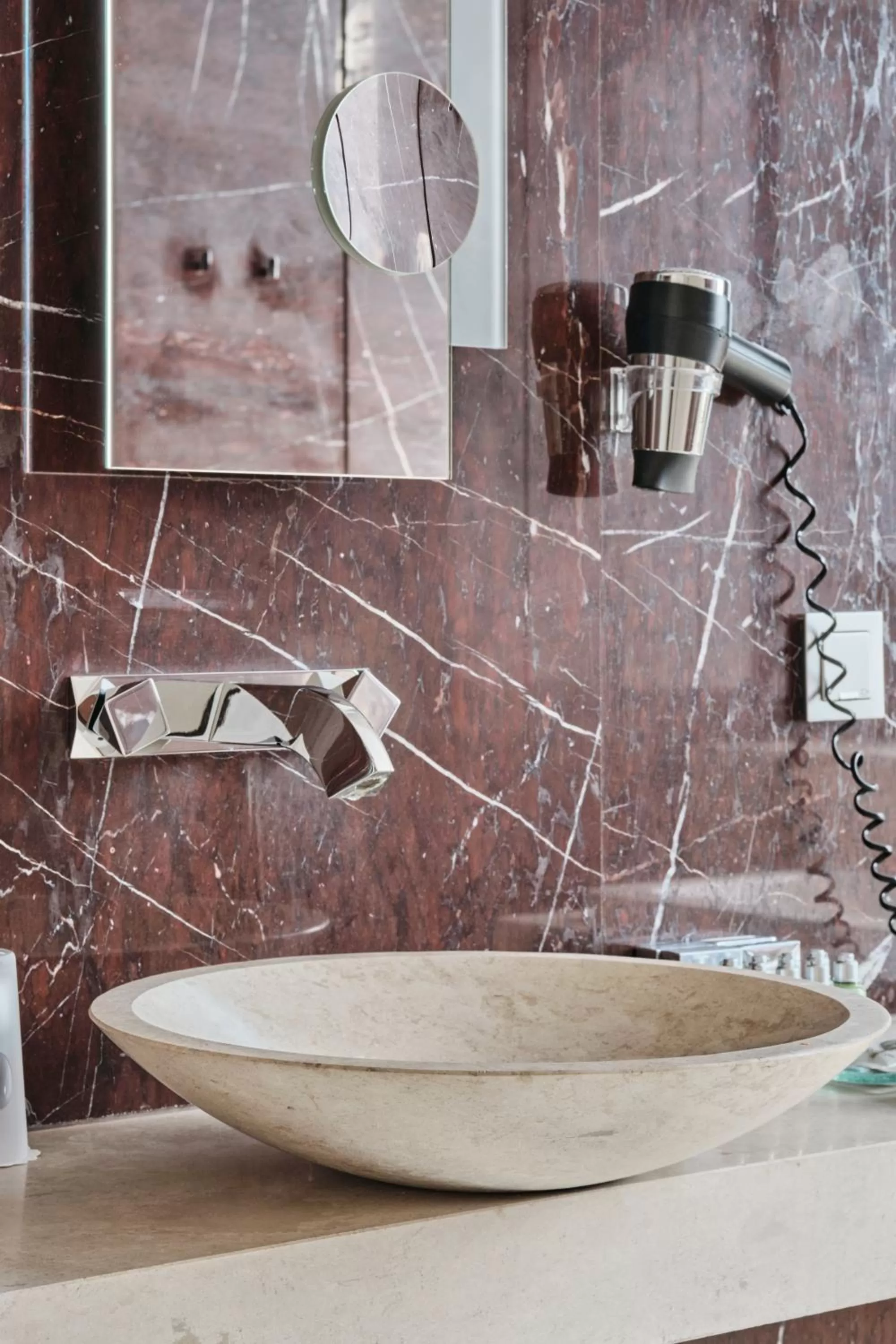 Bathroom in Hotel Monopol