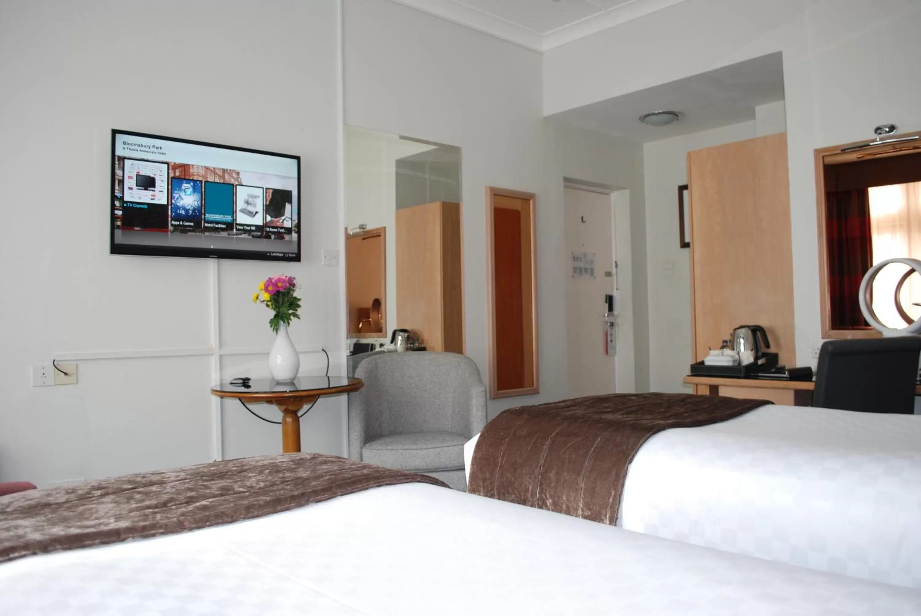 Other, Bed in Thistle London Bloomsbury Park