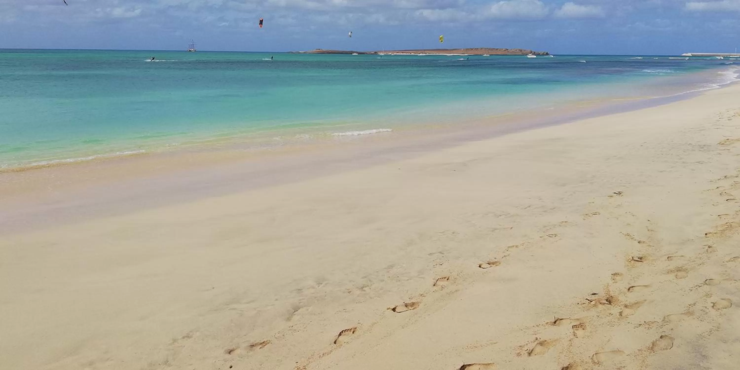 Location, Beach in B&B Salinas Boa Vista WiFi FREE