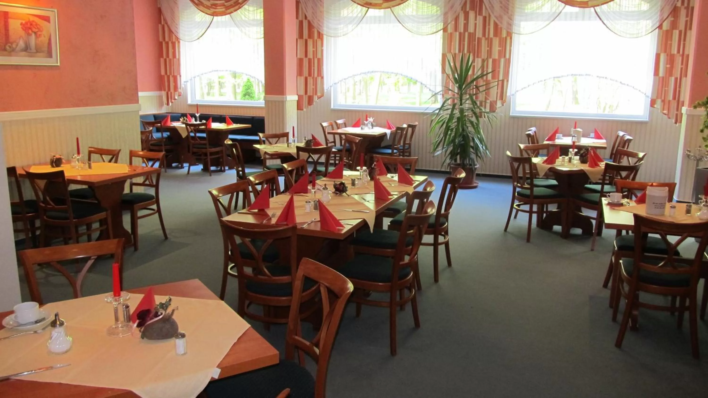 Restaurant/places to eat in Brandiser Parkhotel