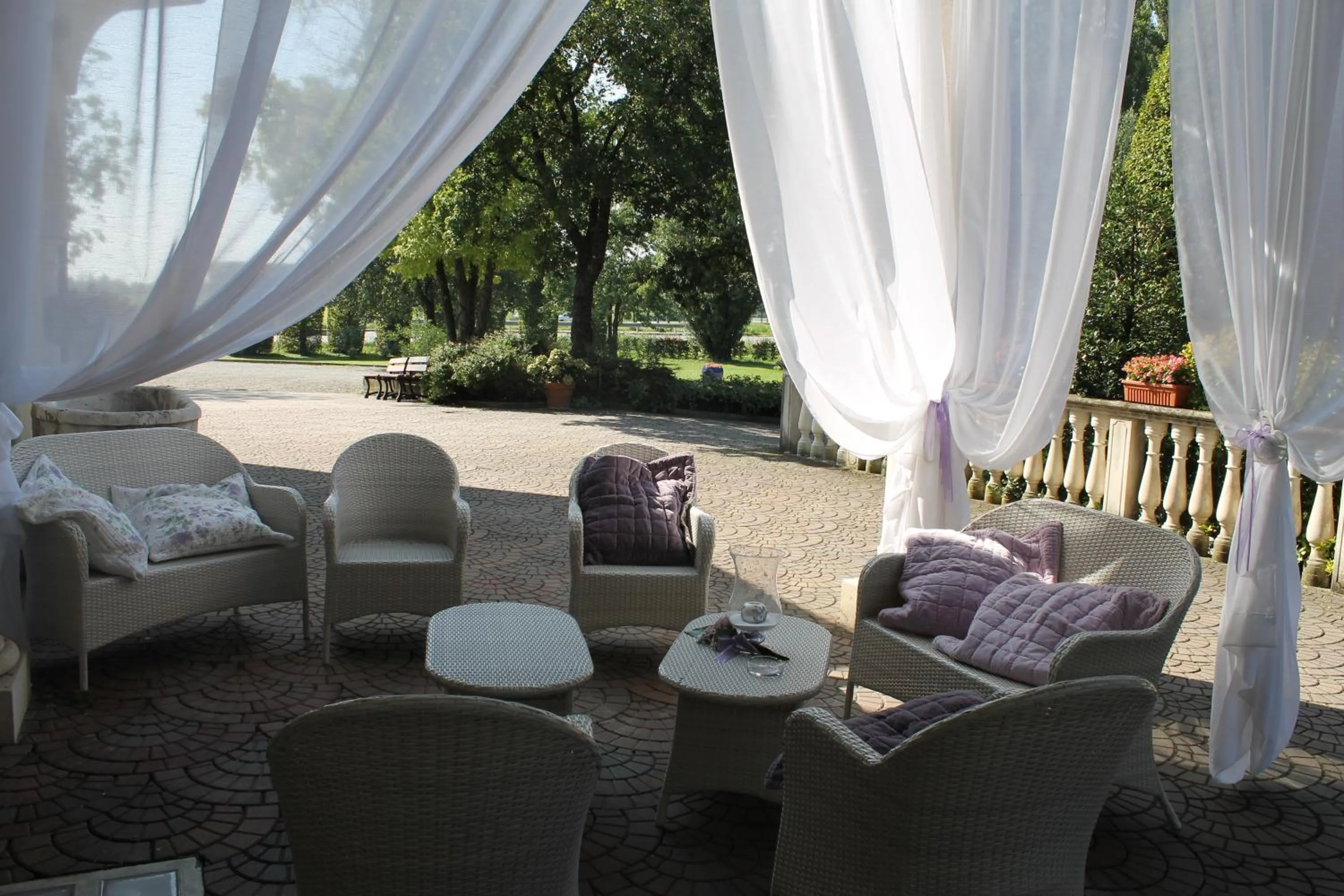 Restaurant/places to eat in Villa Belvedere 1849