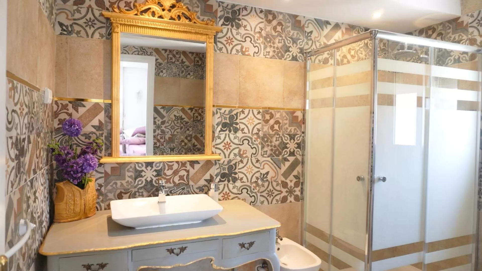 Bathroom in Dar Khereddine