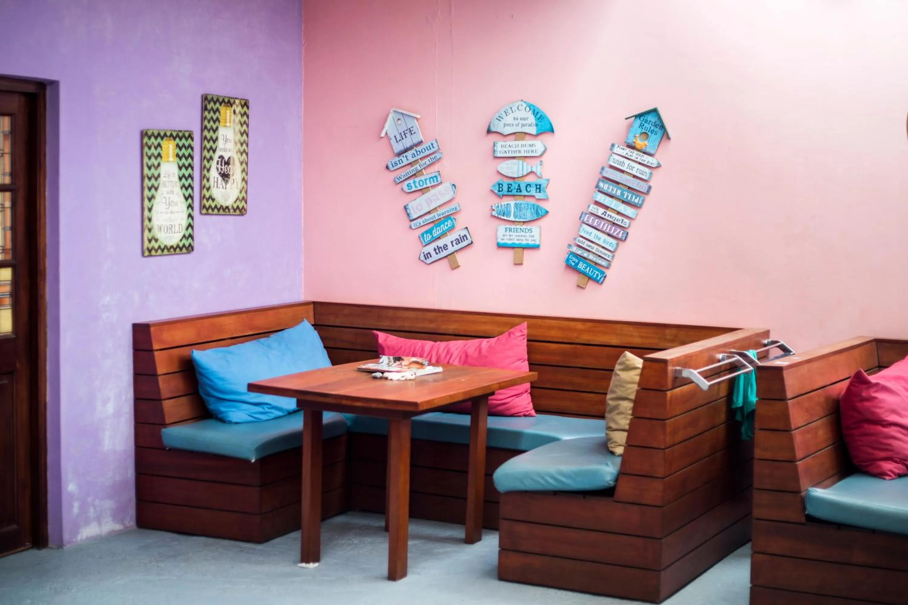 Balcony/Terrace, Seating Area in First Curacao Hostel