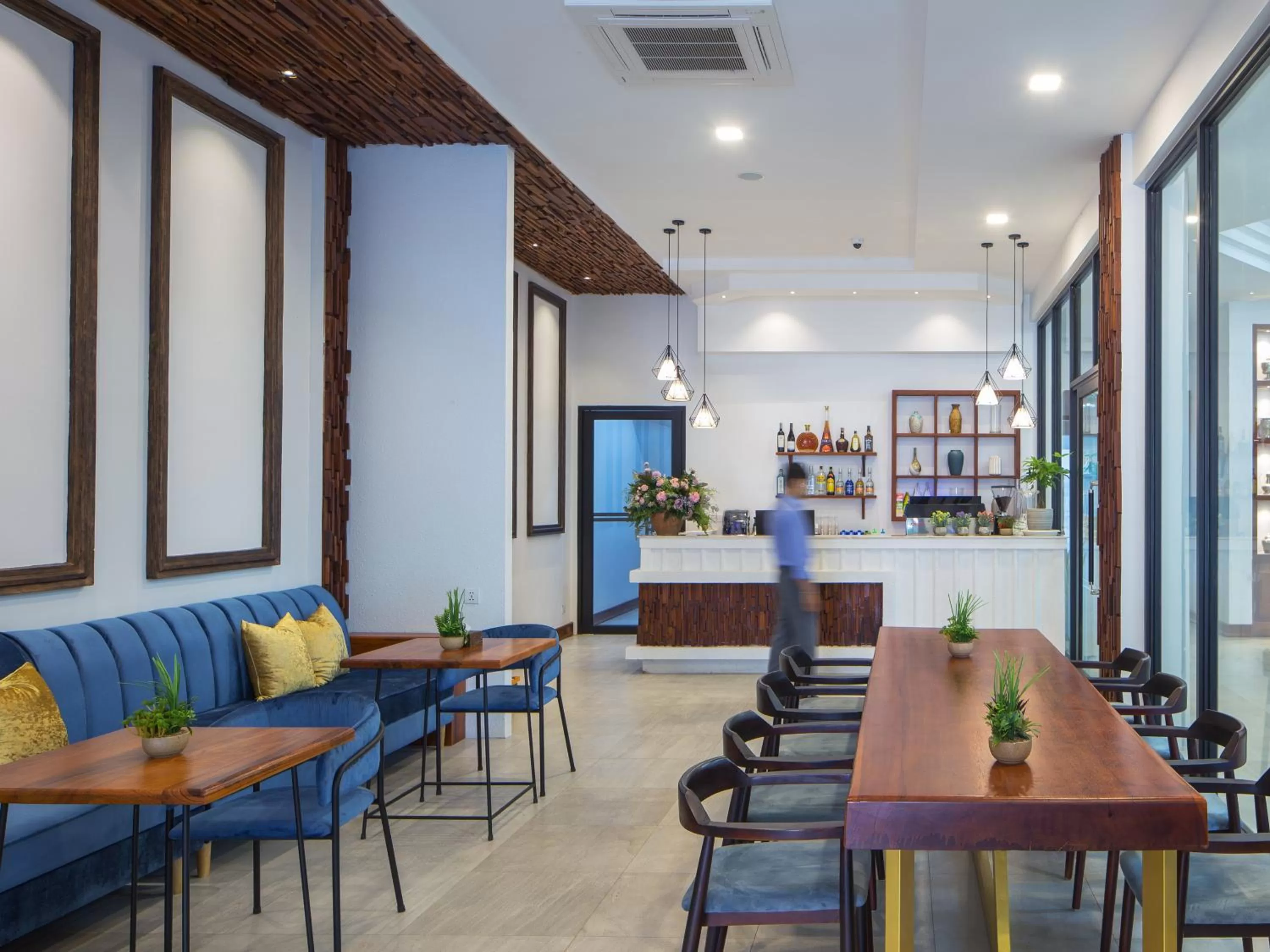 Restaurant/places to eat, Lounge/Bar in Homewood Hotel