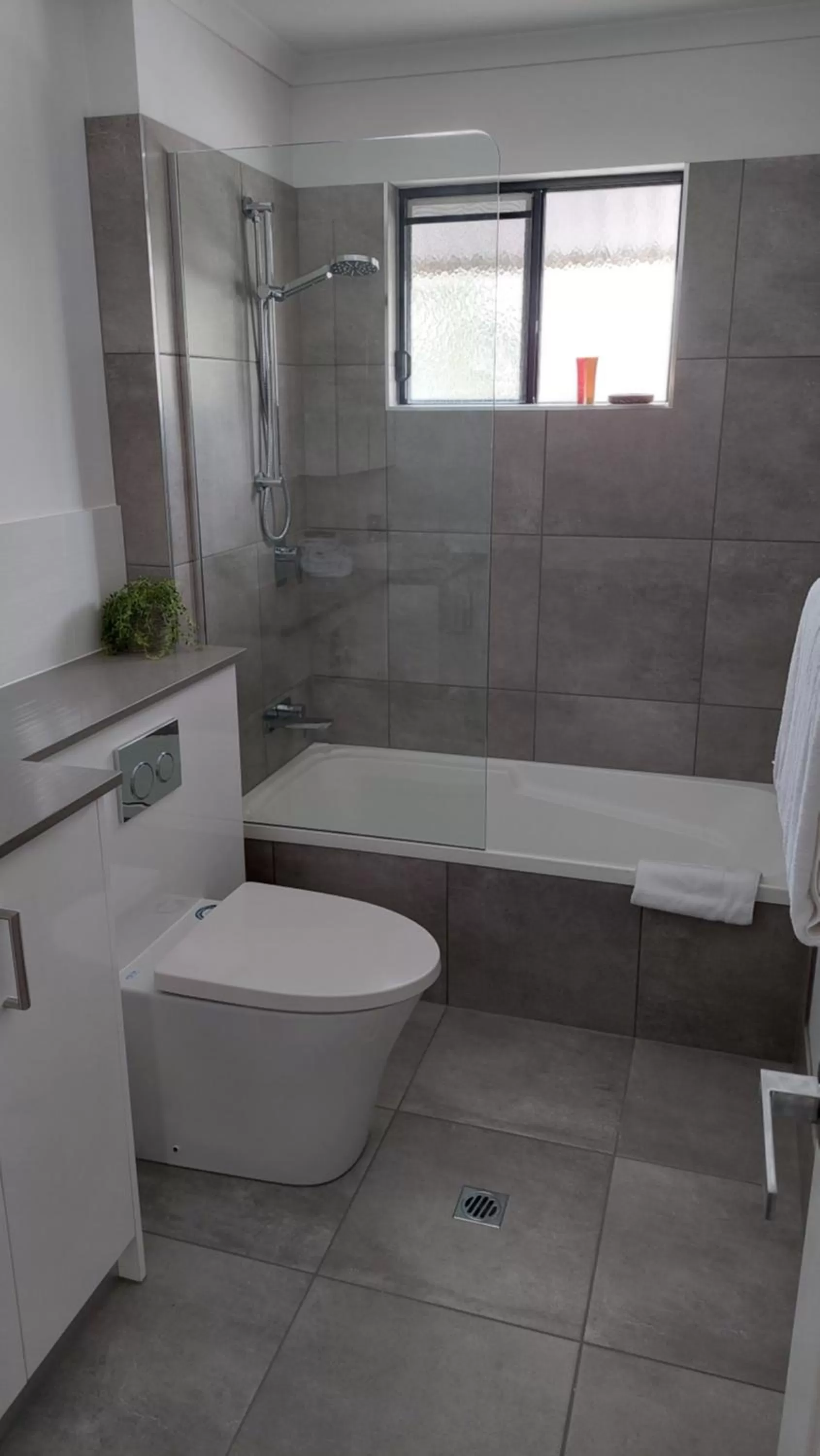 Shower in Nautilus Holiday Apartments