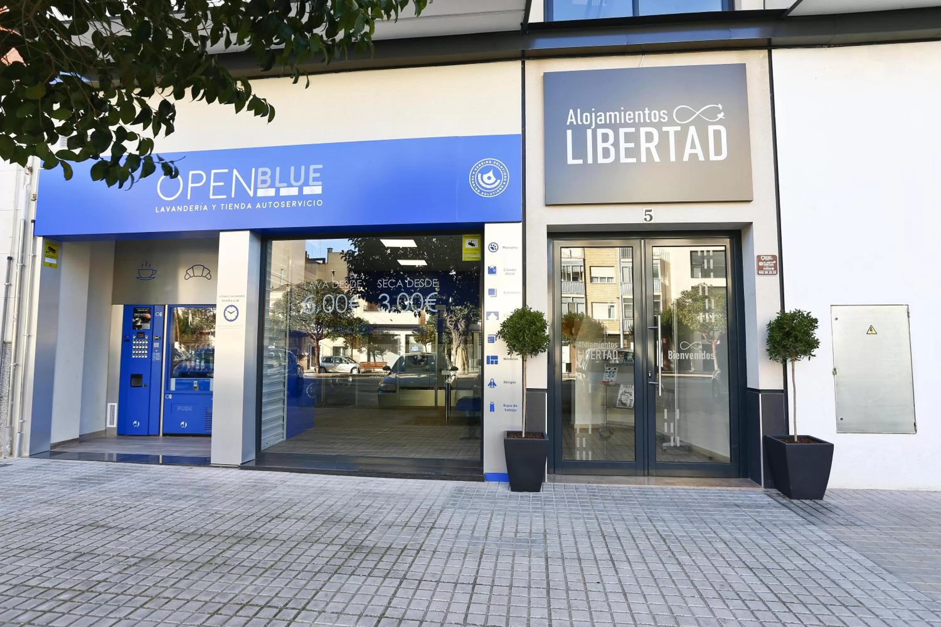 Facade/entrance in Alojamientos Libertad