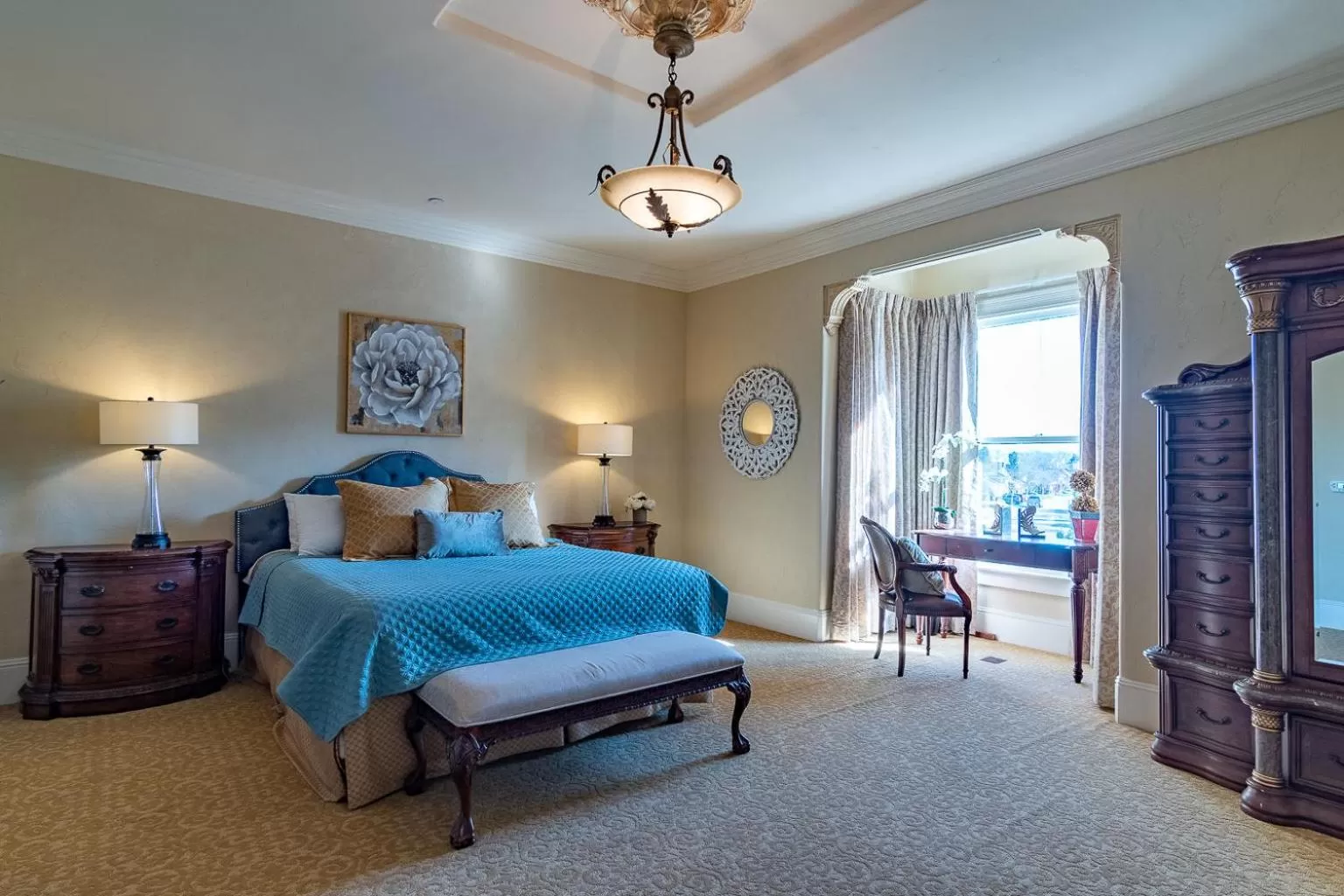 Photo of the whole room, Bed in Chateau Coralini