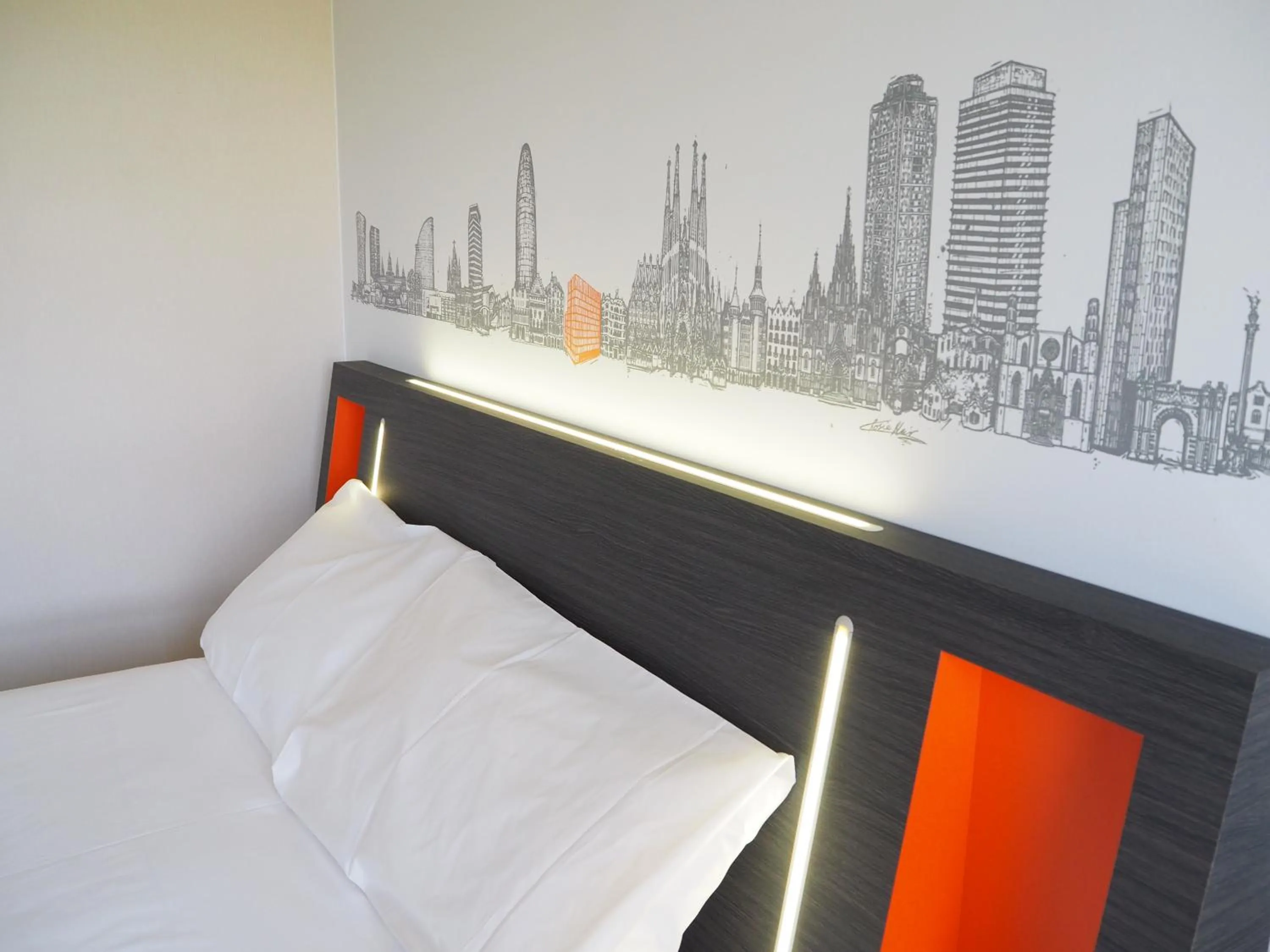 Bed in easyHotel Barcelona Fira