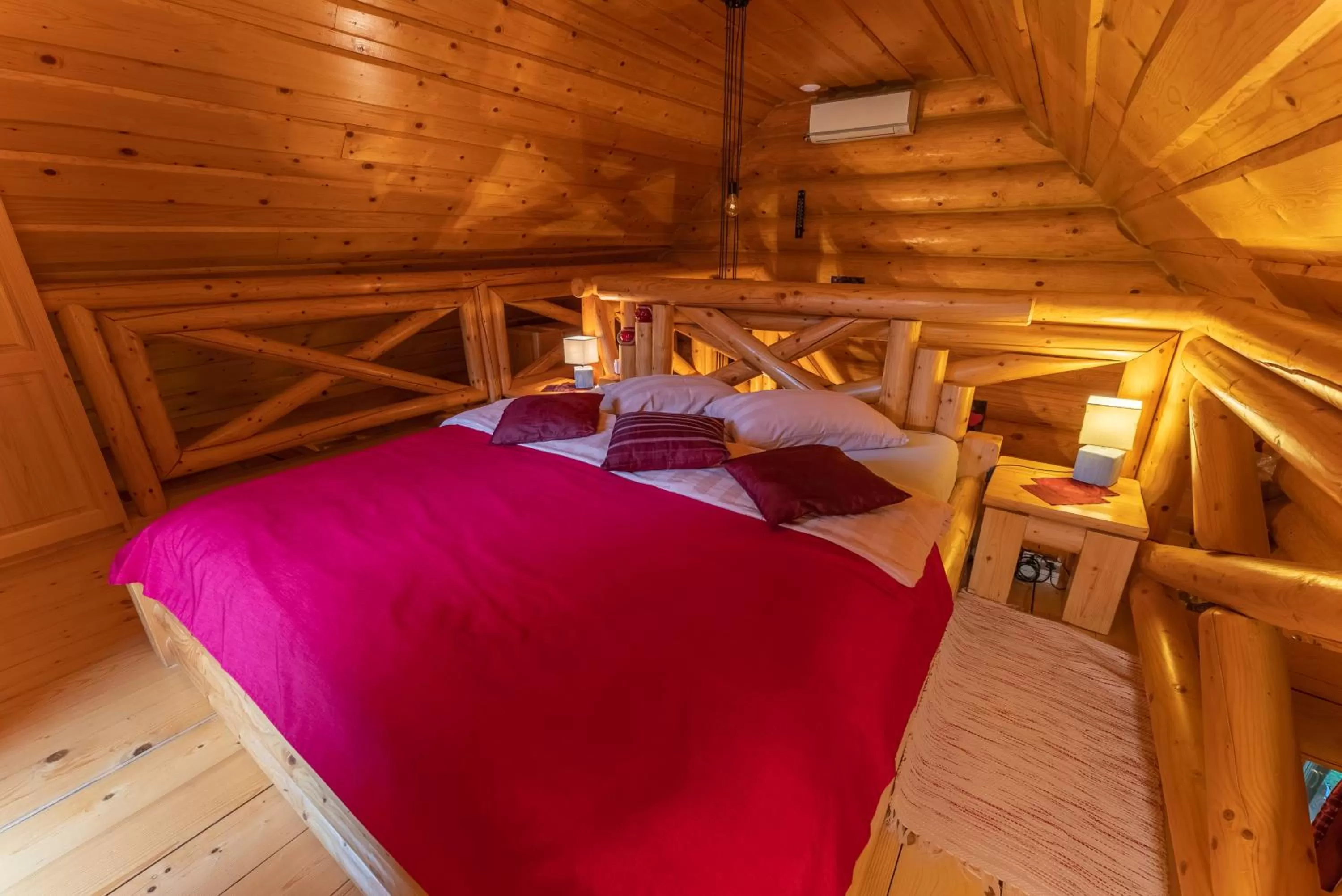 Bed in Korošec Apartments and Wellness Centre