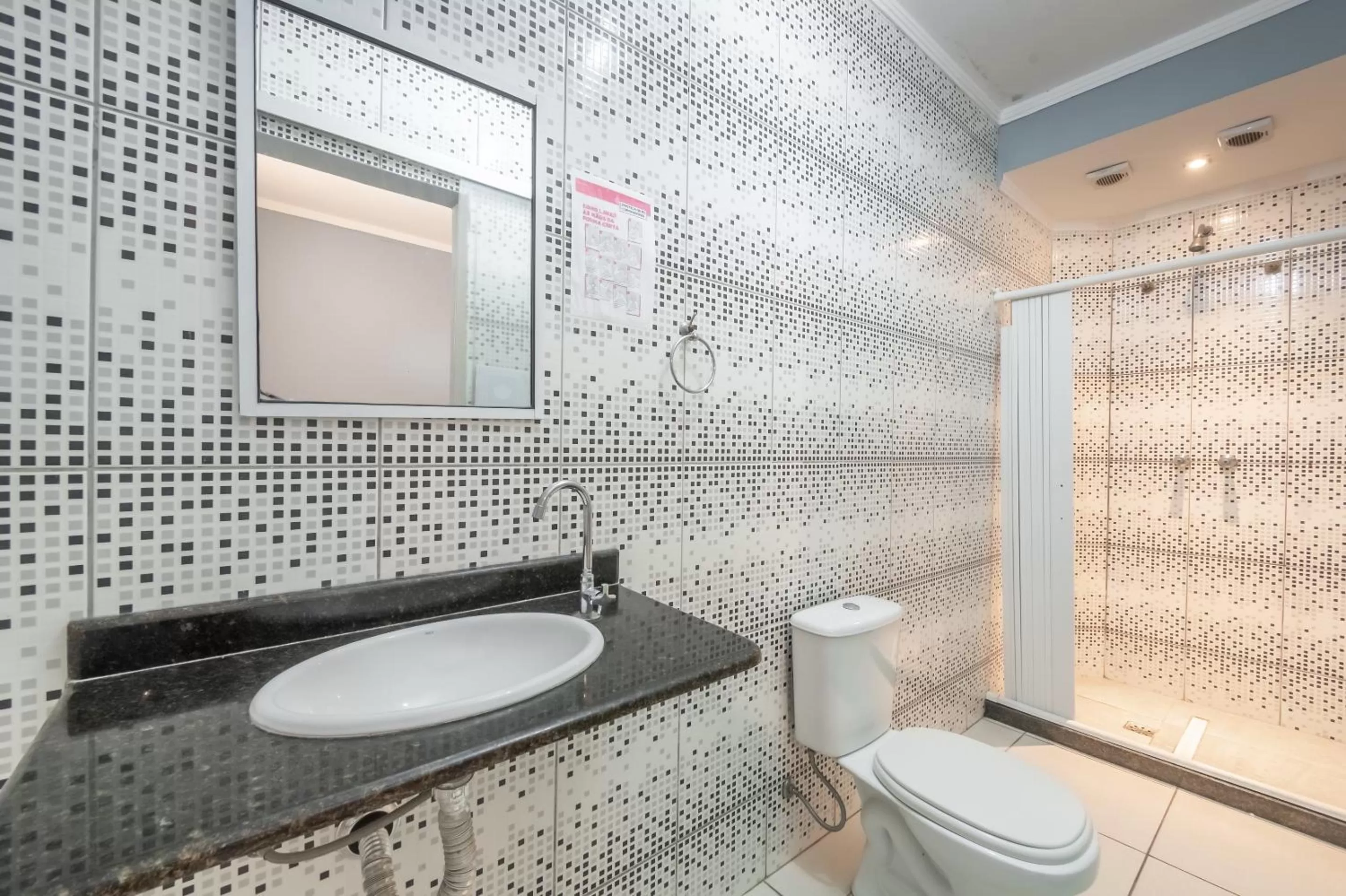 Bathroom in Hotel Campolim