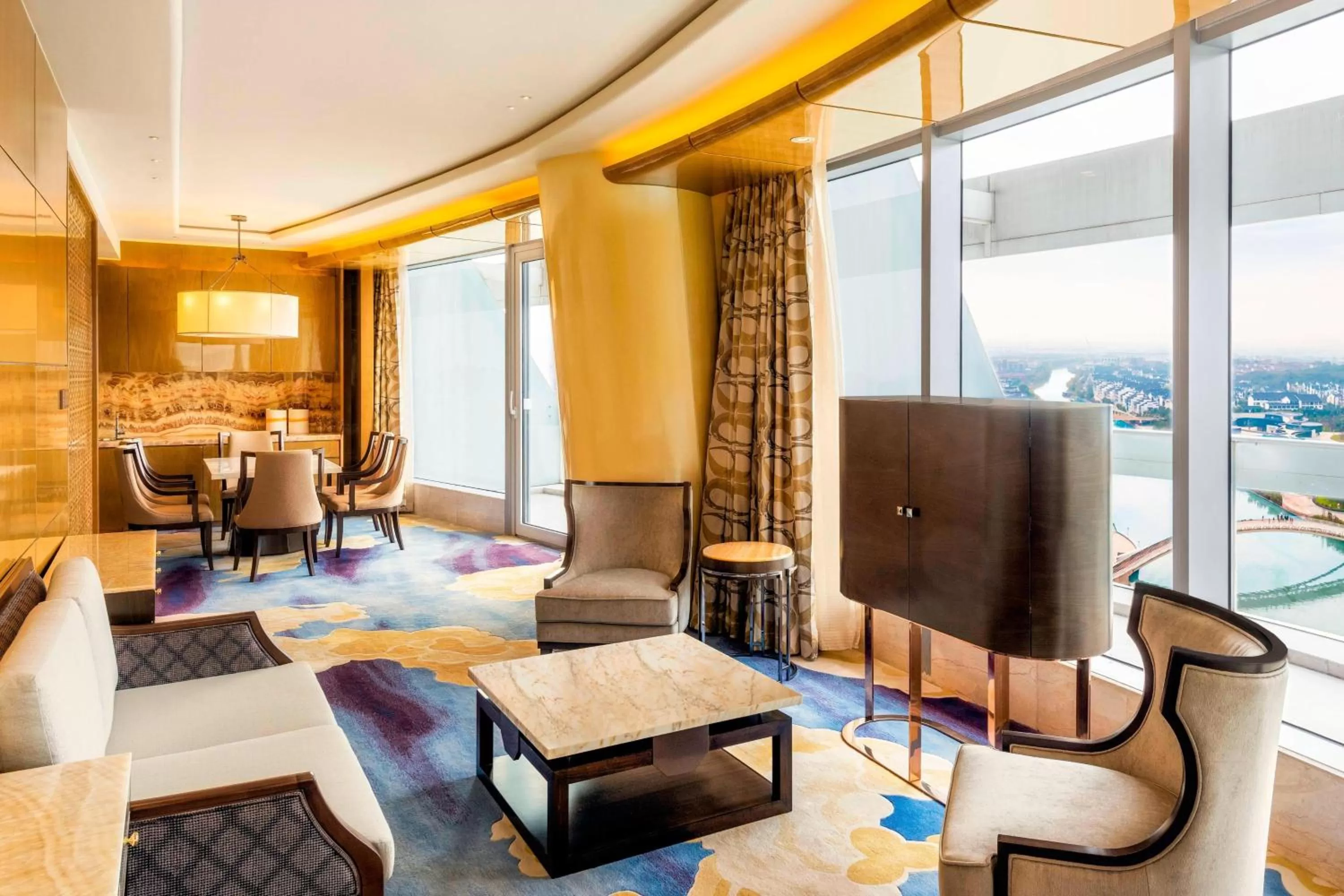 Living room in Sheraton Huzhou Taihu Lake Hot Spring Resort & Spa