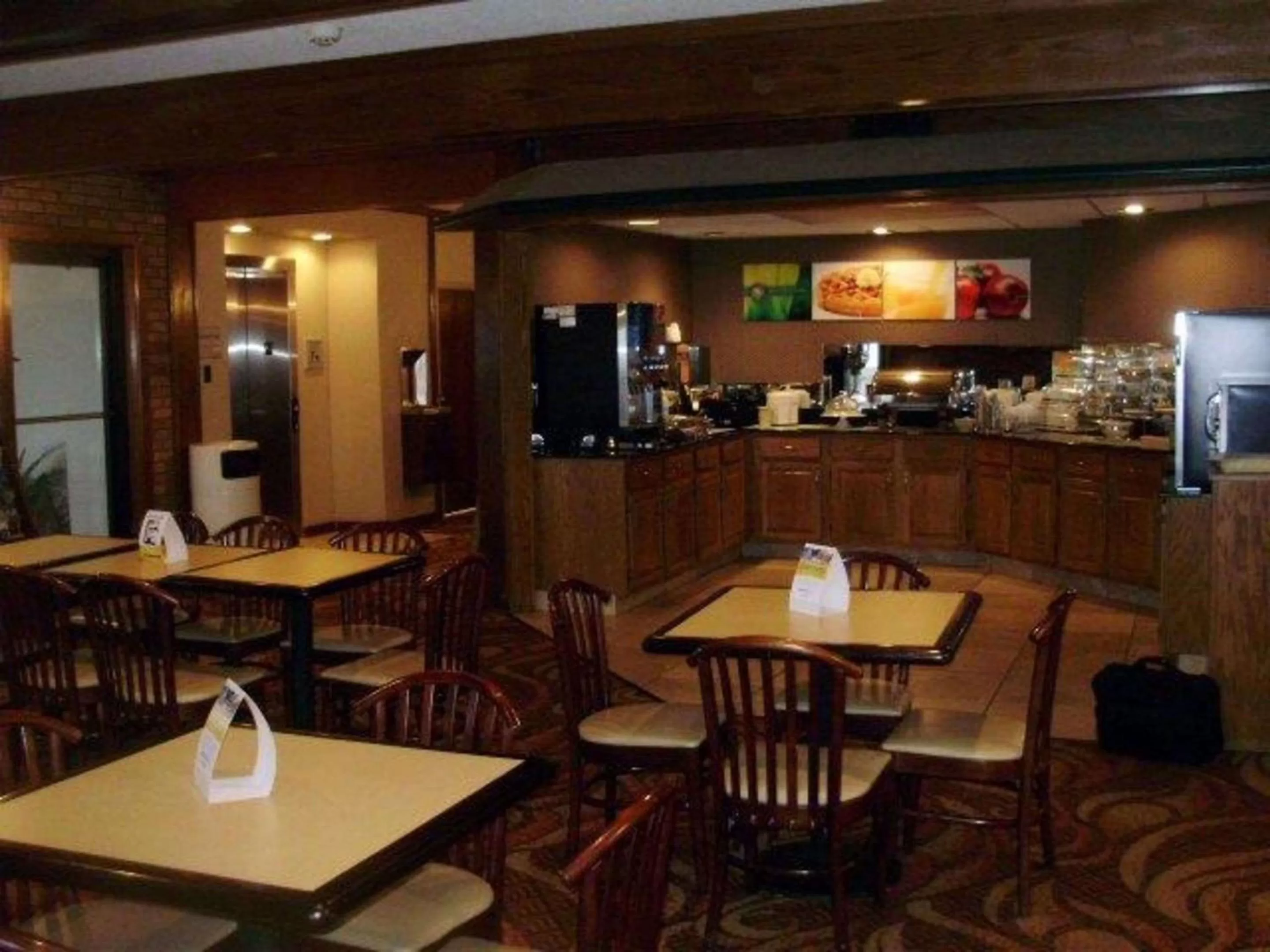 Restaurant/places to eat in Quality Inn & Suites Searcy I-67