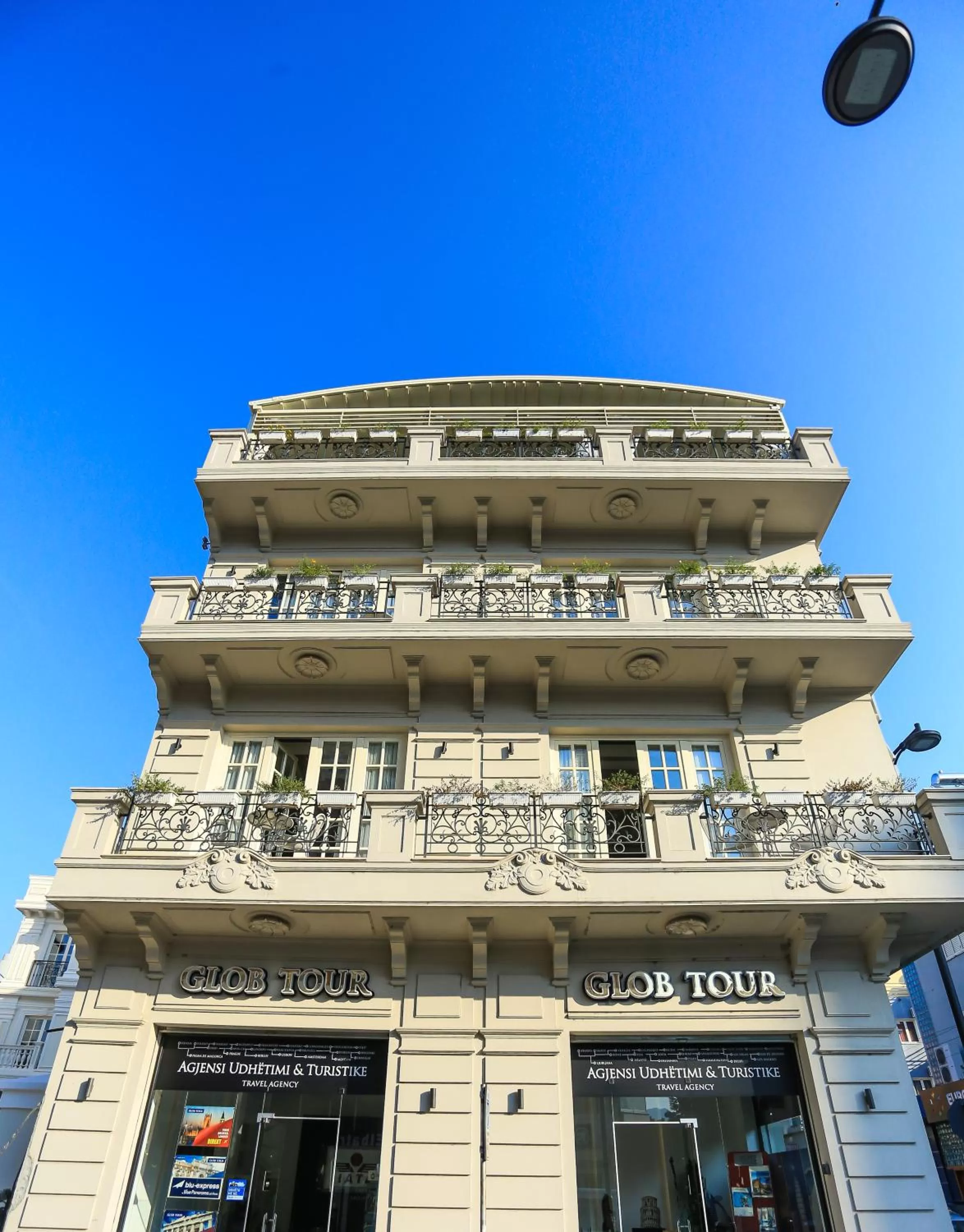 Property building in Hotel Monarch