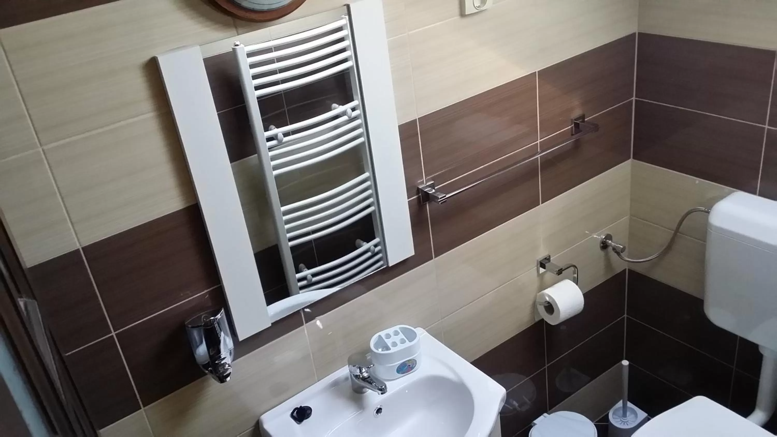 Bathroom in Hazanéző Panzió