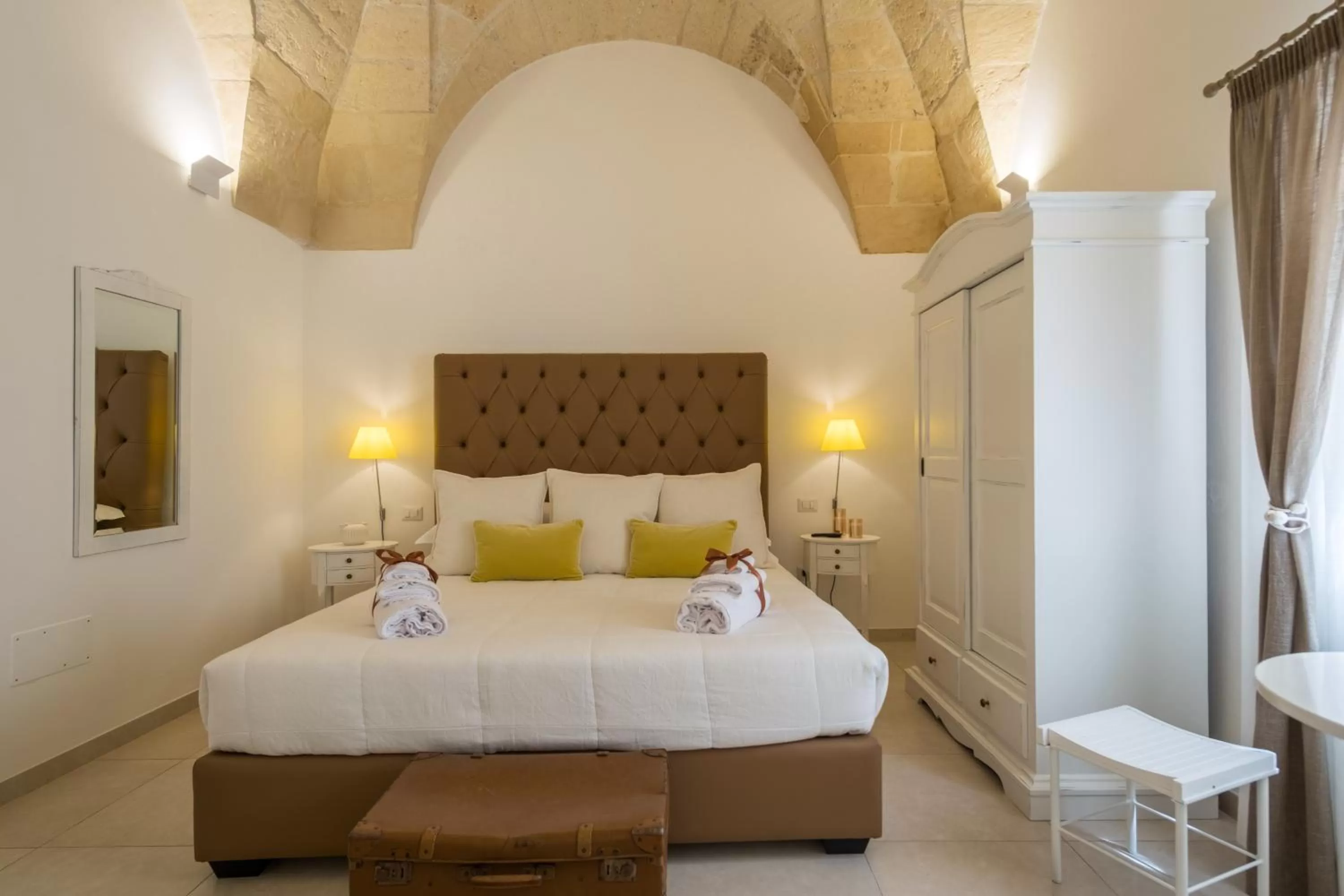 Bedroom, Bed in Amatè Suite