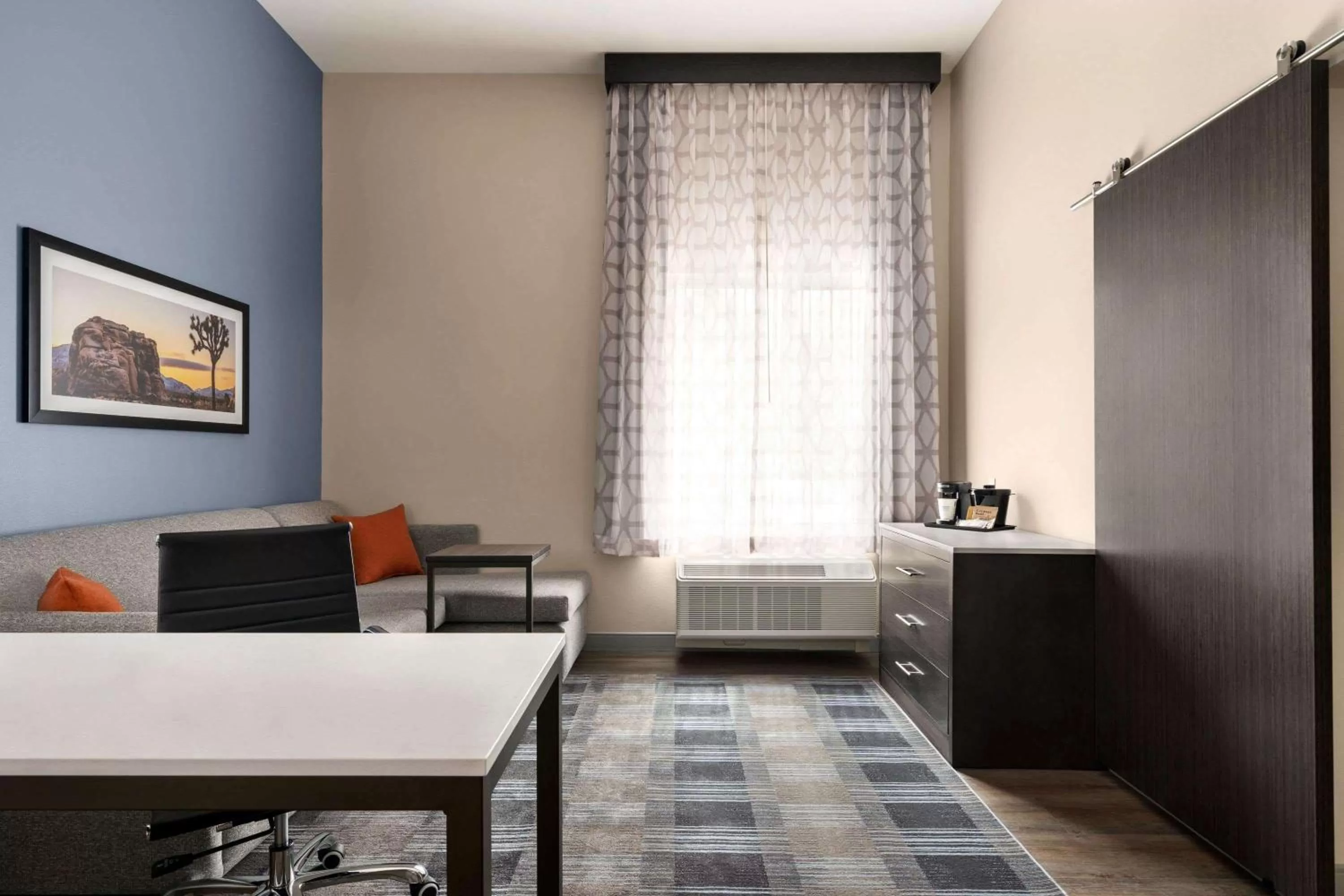 Photo of the whole room in La Quinta Inn & Suites by Wyndham San Bernardino