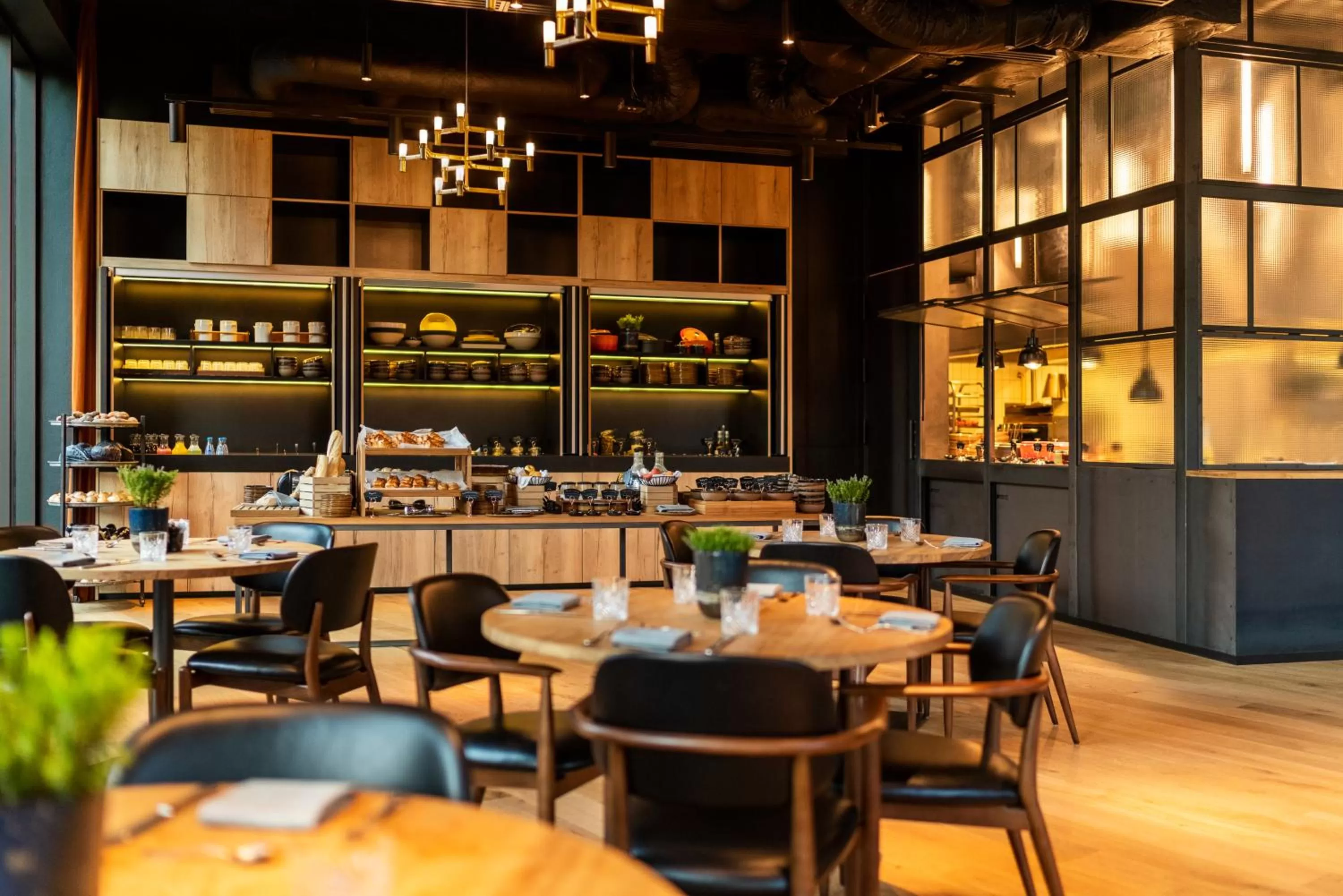 Restaurant/places to eat in The Bridge Wroclaw - MGallery