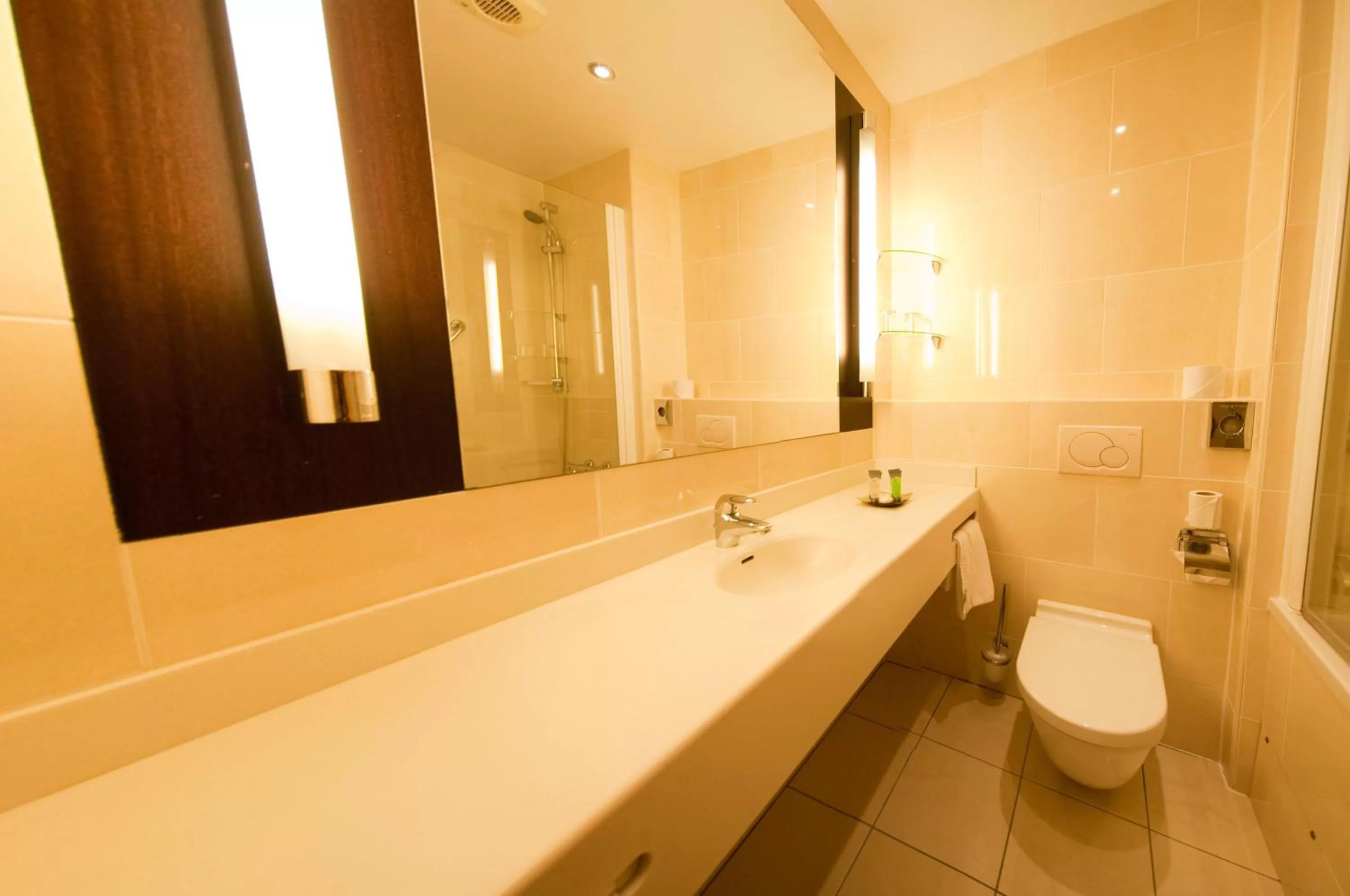 Bathroom in White Sands Hotel