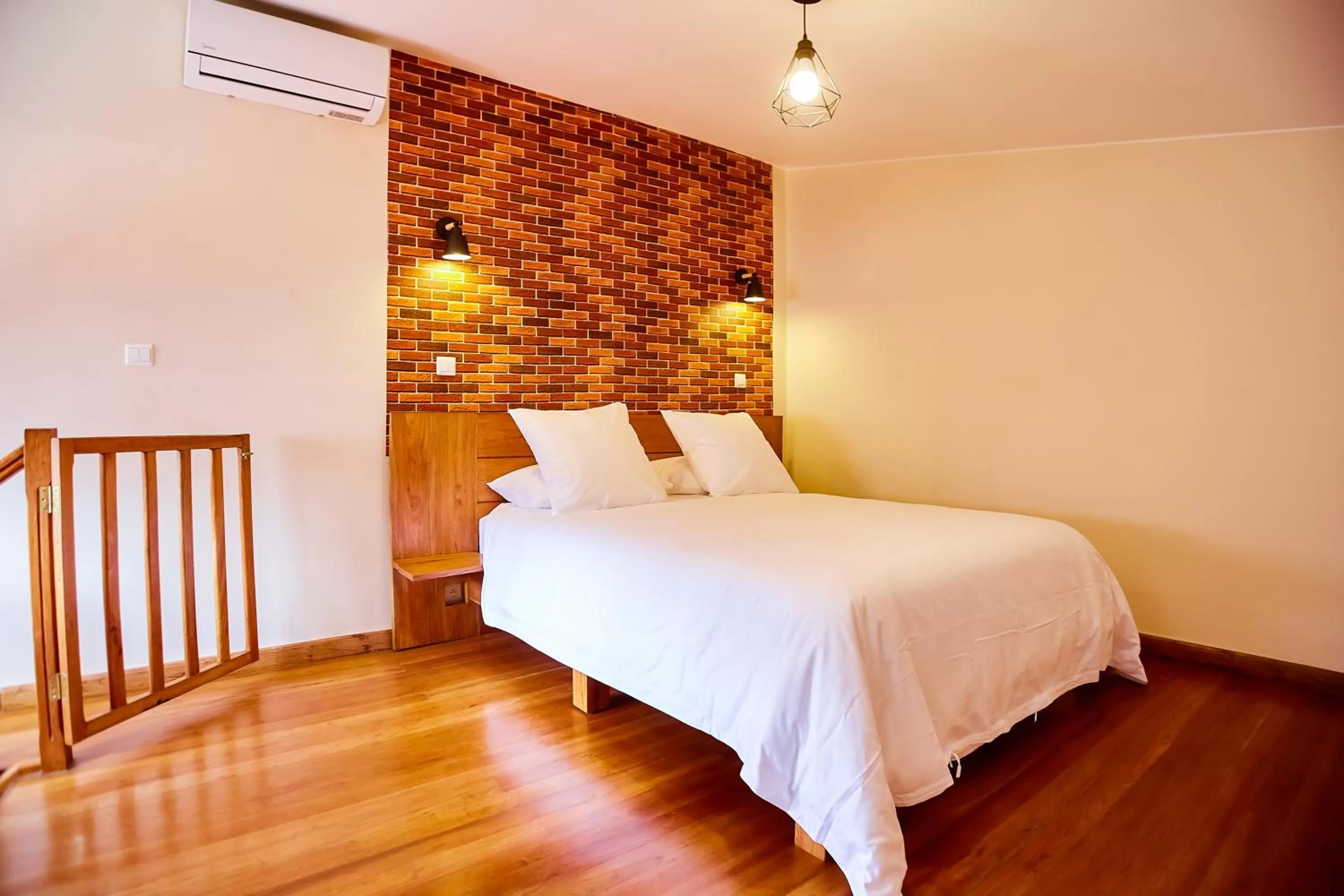 Bedroom, Bed in La Pergola - Appartement Hôtel