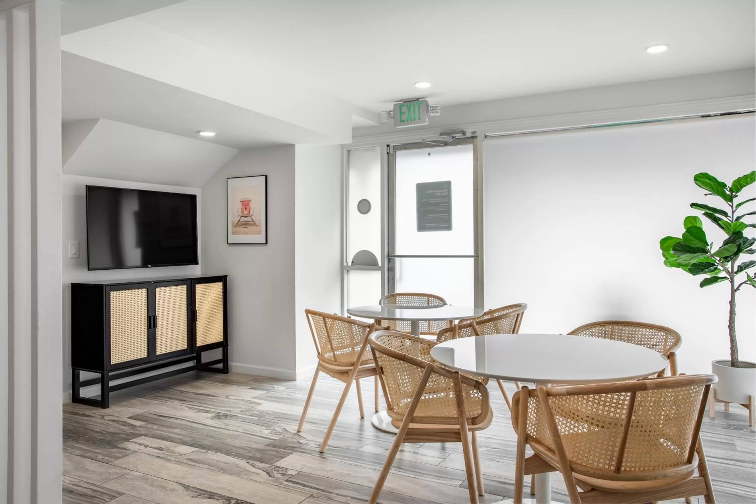 Lobby or reception, Dining Area in Kasa Palo Alto