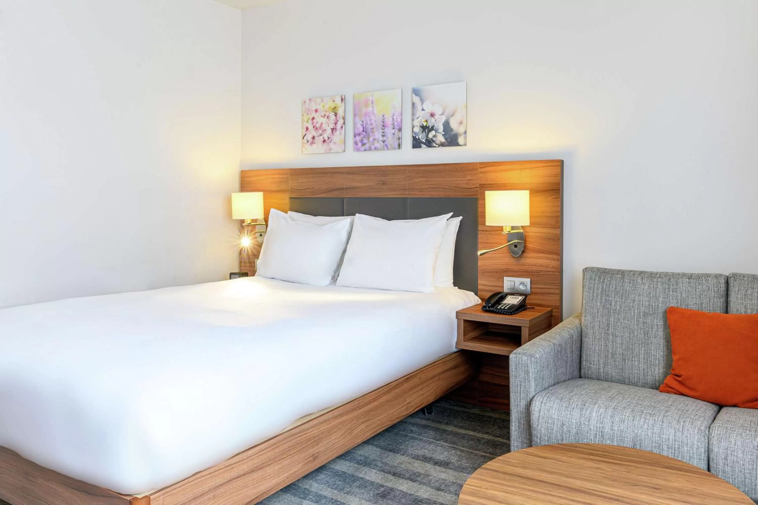 Bed in Hilton Garden Inn Brussels City Centre