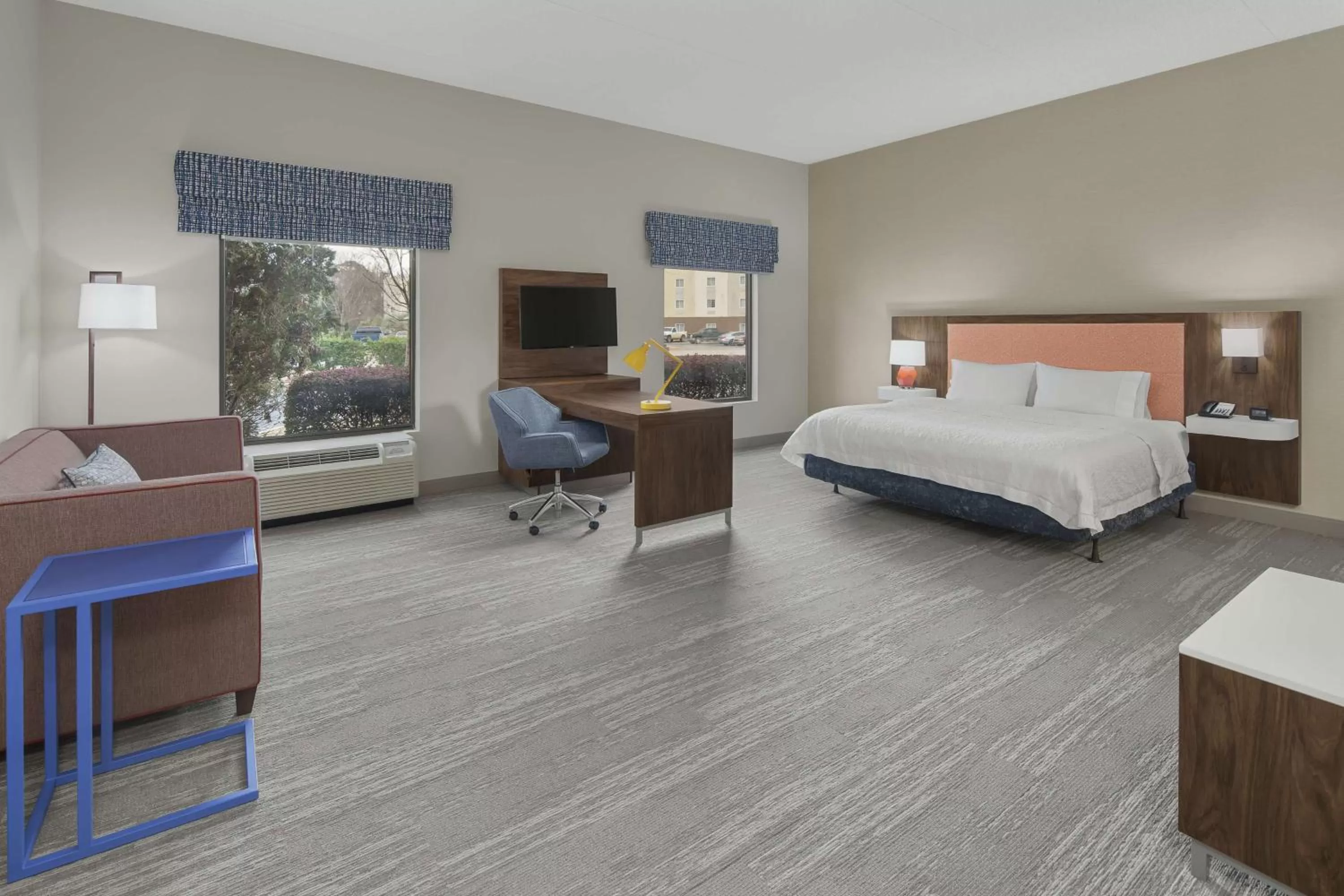 Bedroom, Bed in Hampton Inn & Suites Macon I-75 North