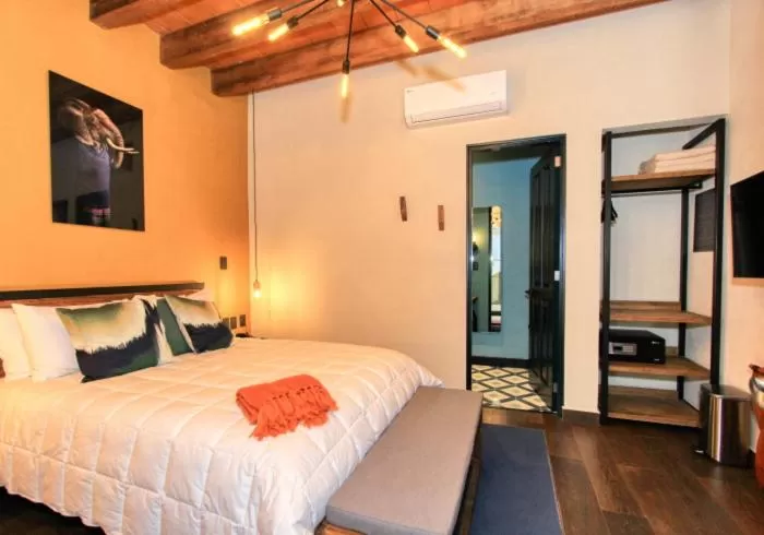 Bed in Antigua Trece Hotel Fusión & SPA