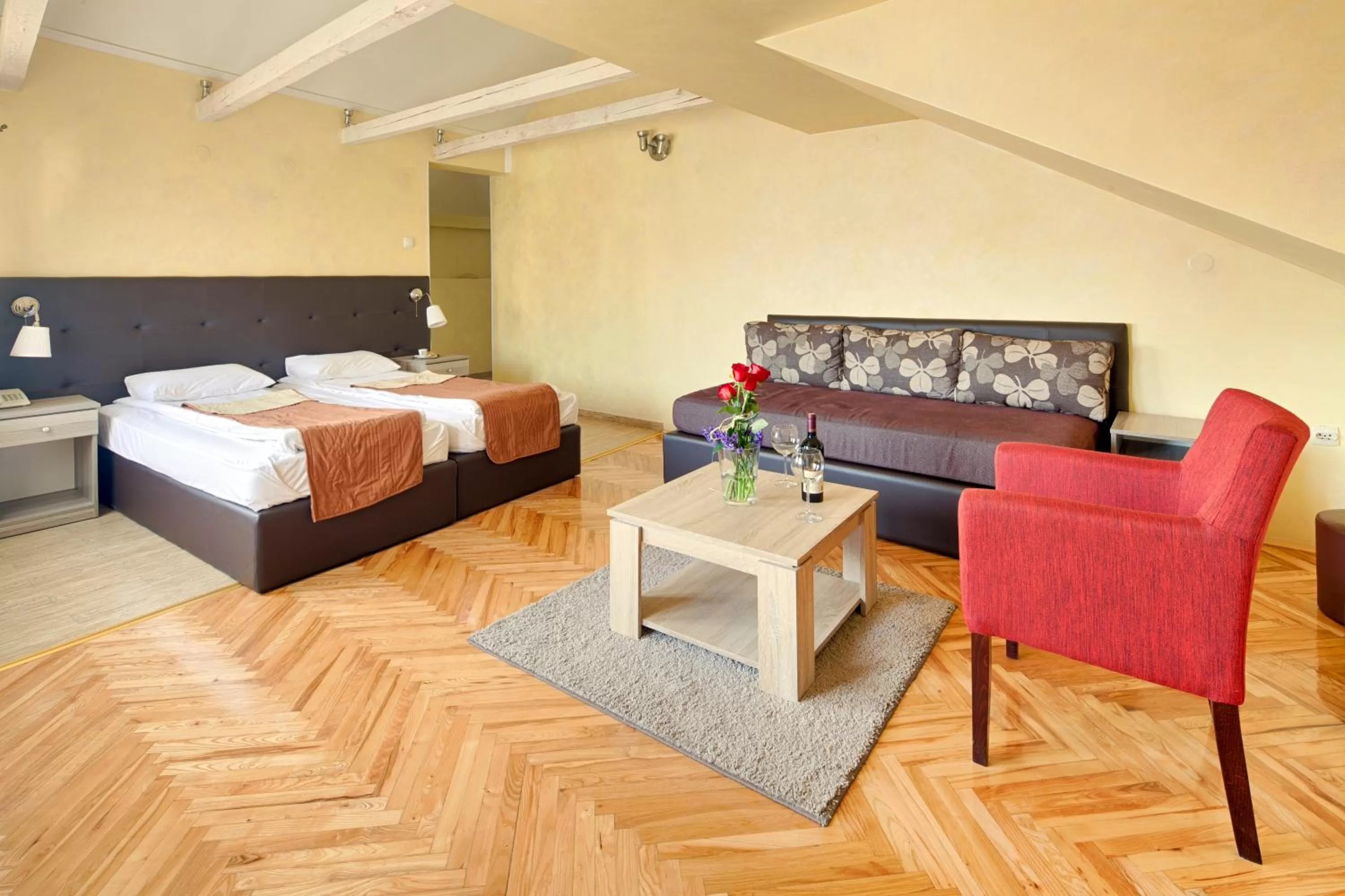 Decorative detail, Bed in Hotel Fontana