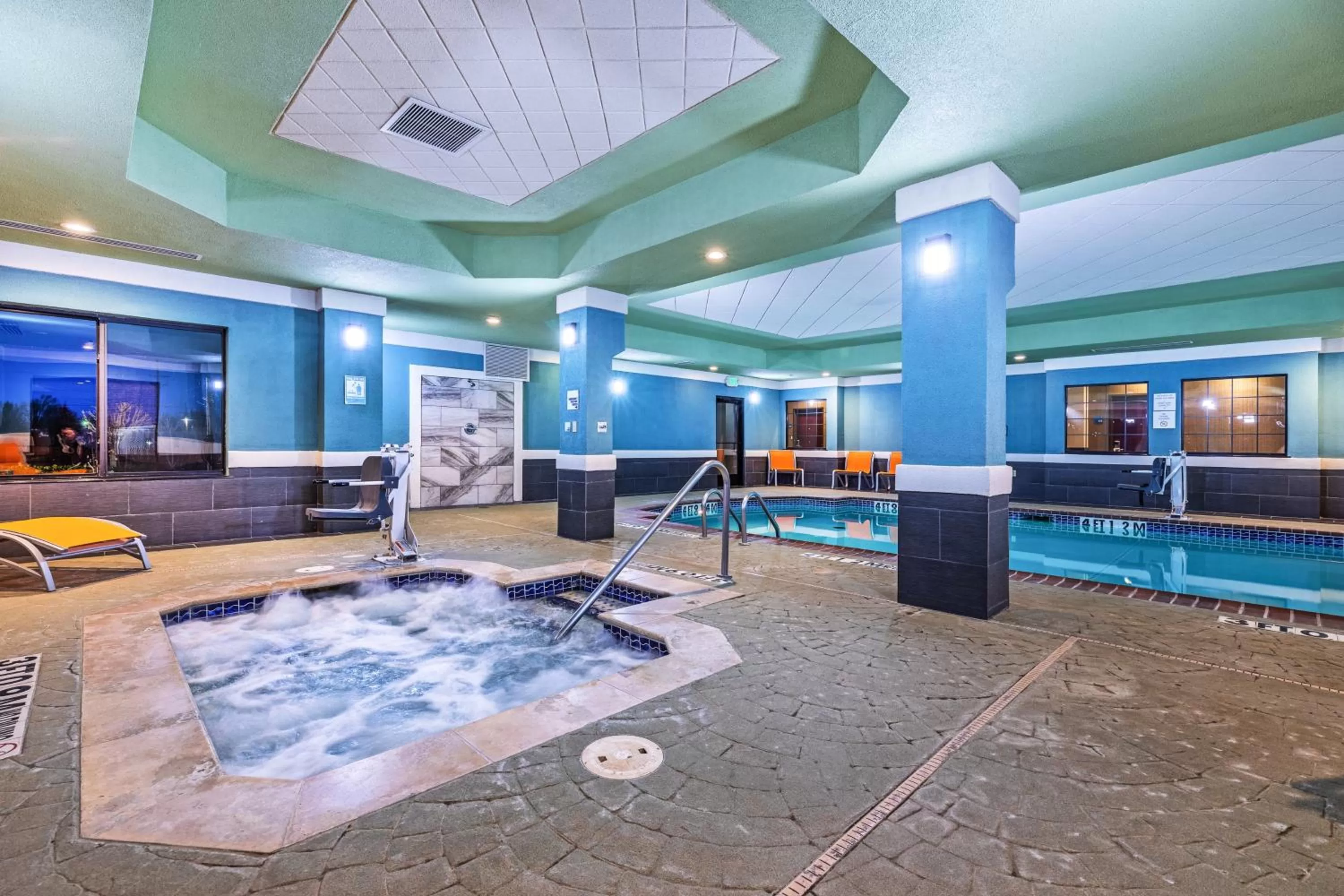 Swimming pool in Holiday Inn Express Guymon by IHG