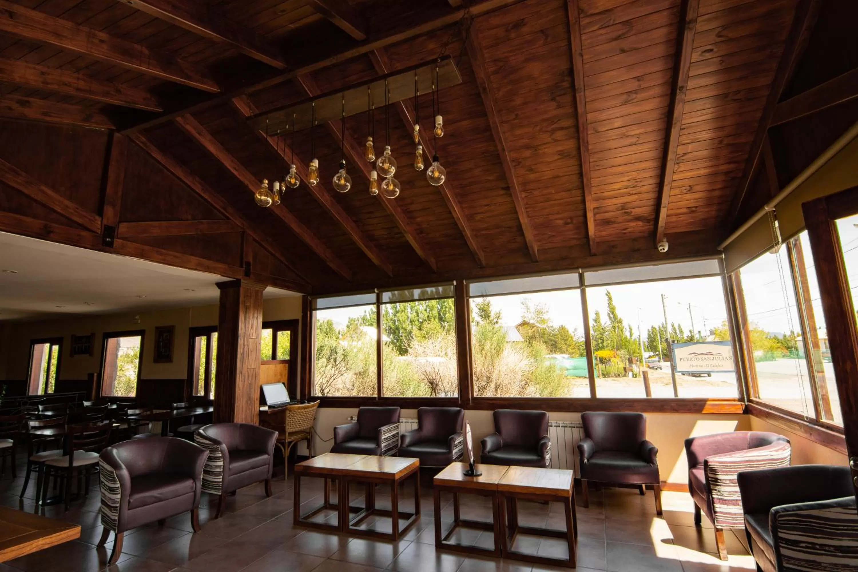 Seating area in Hosteria Puerto San Julian