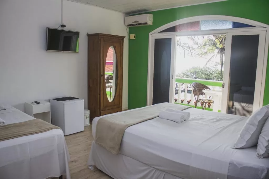 Photo of the whole room in Pousada Marinamarela