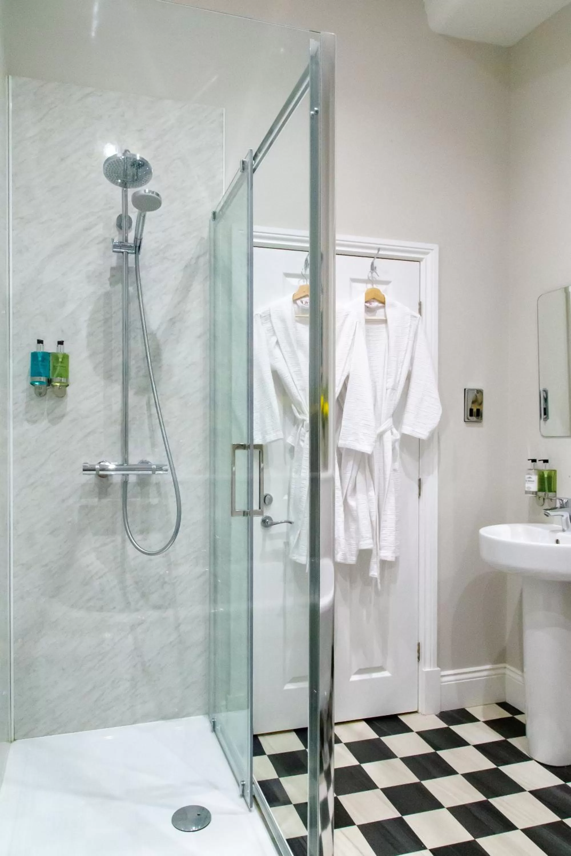 Shower in Goodramgate Apartments