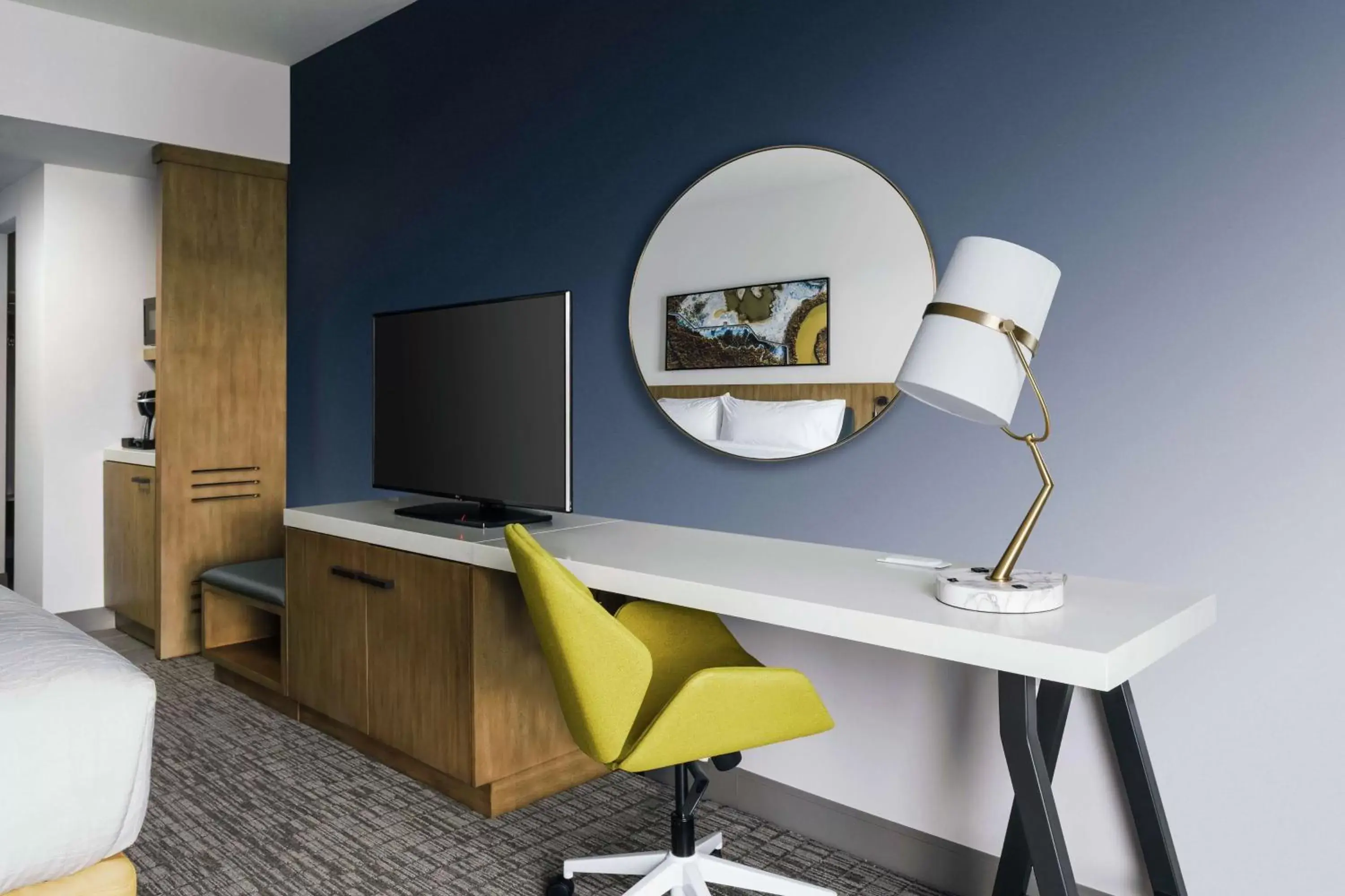 Deluxe Queen Room with Two Queen Beds - Hearing Access in Hilton Garden Inn Sunnyvale Deluxe Queen Room with Two Queen Beds - Hearing Access in Hilton Garden Inn Sunnyvale