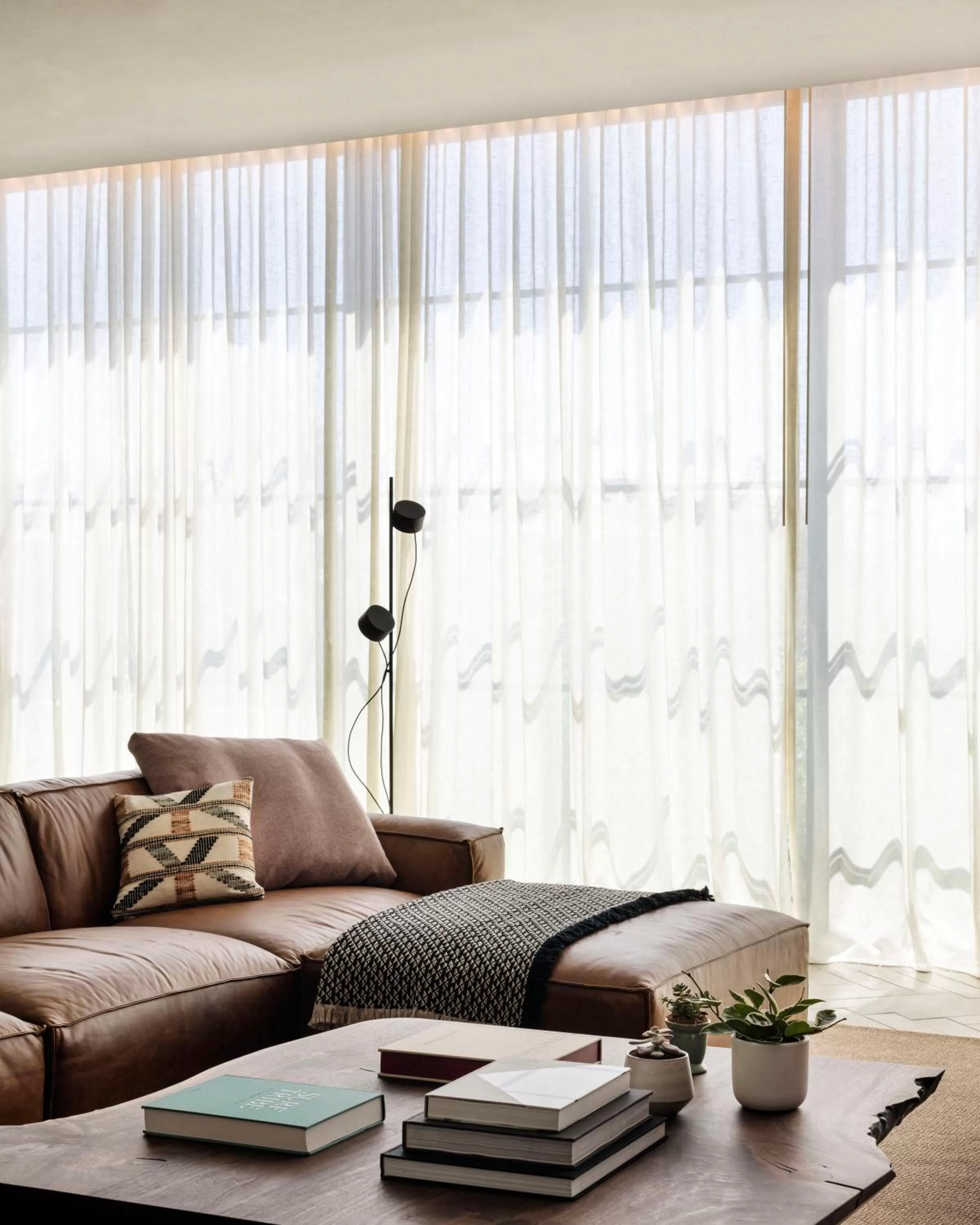 Communal lounge/ TV room in ROOST Tampa