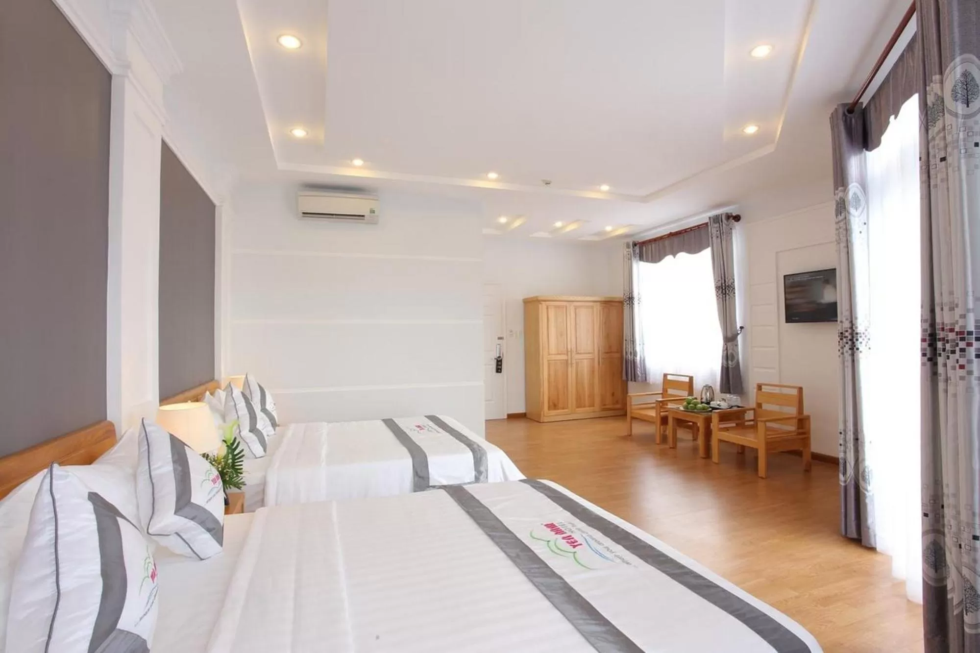 Bed in Yen Nam Hotel Nguyen Trong Tuyen