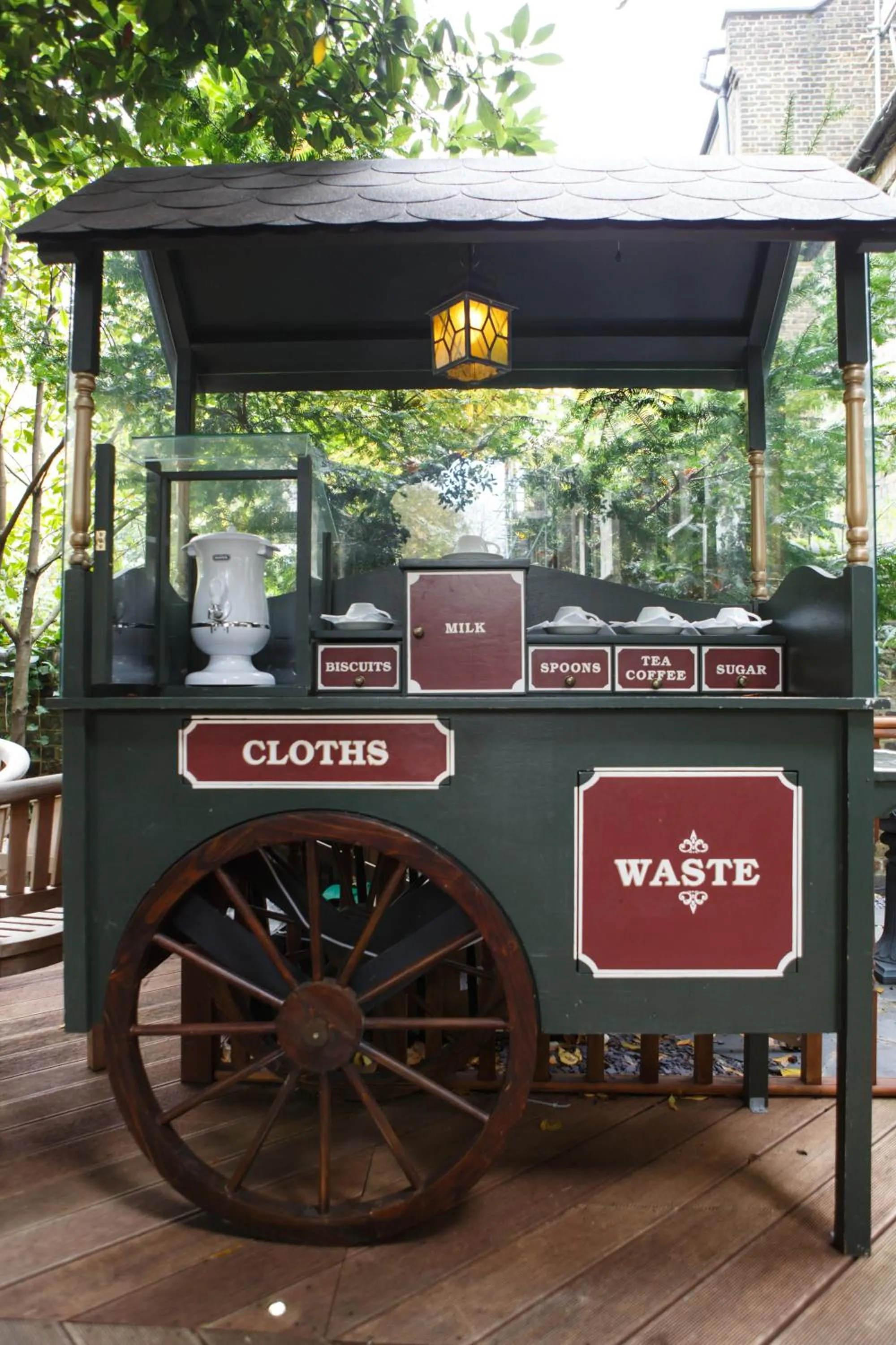 Non alcoholic drinks in Regency House Hotel