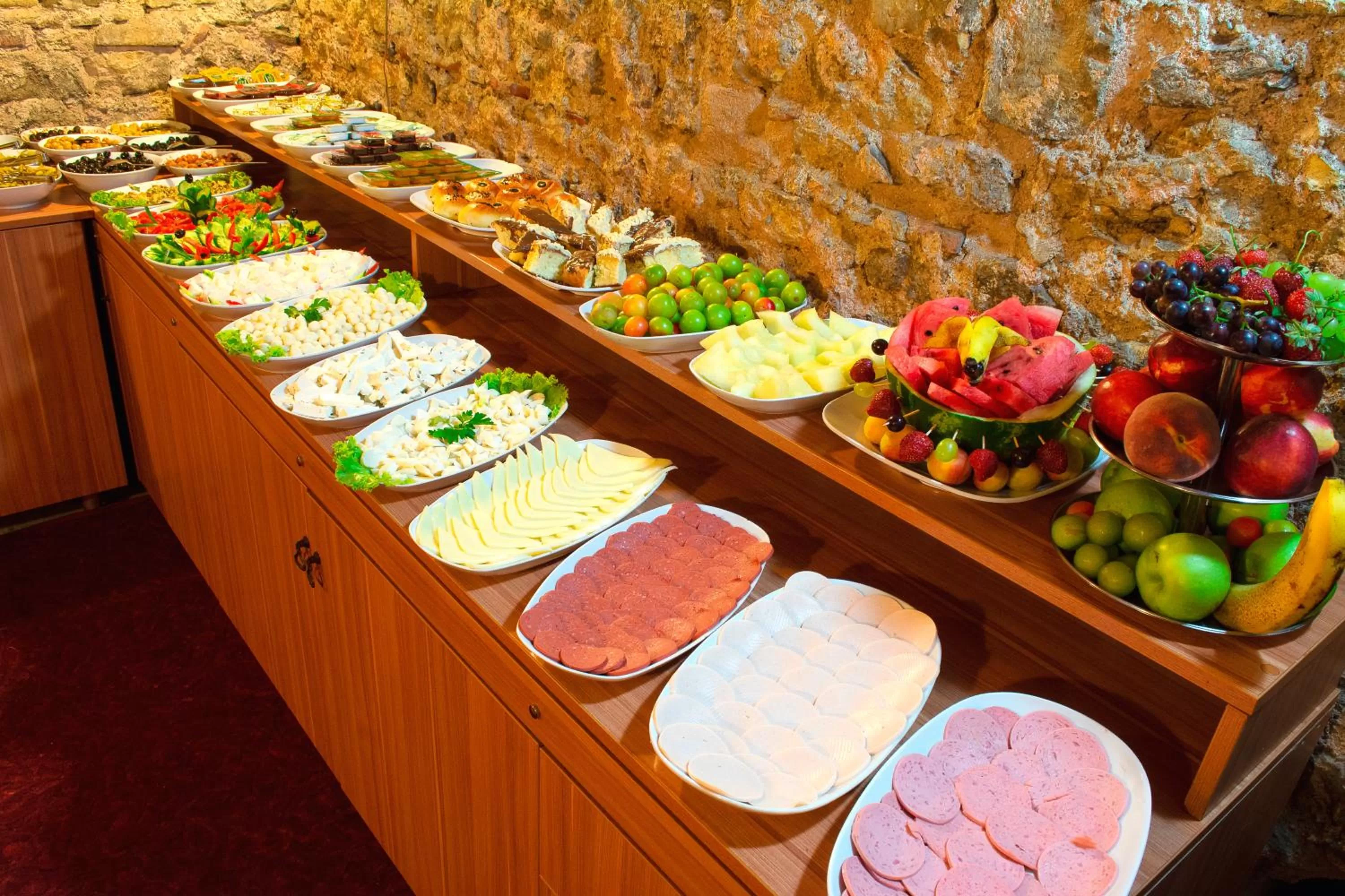 Breakfast in Hotel Gedikpasa Family