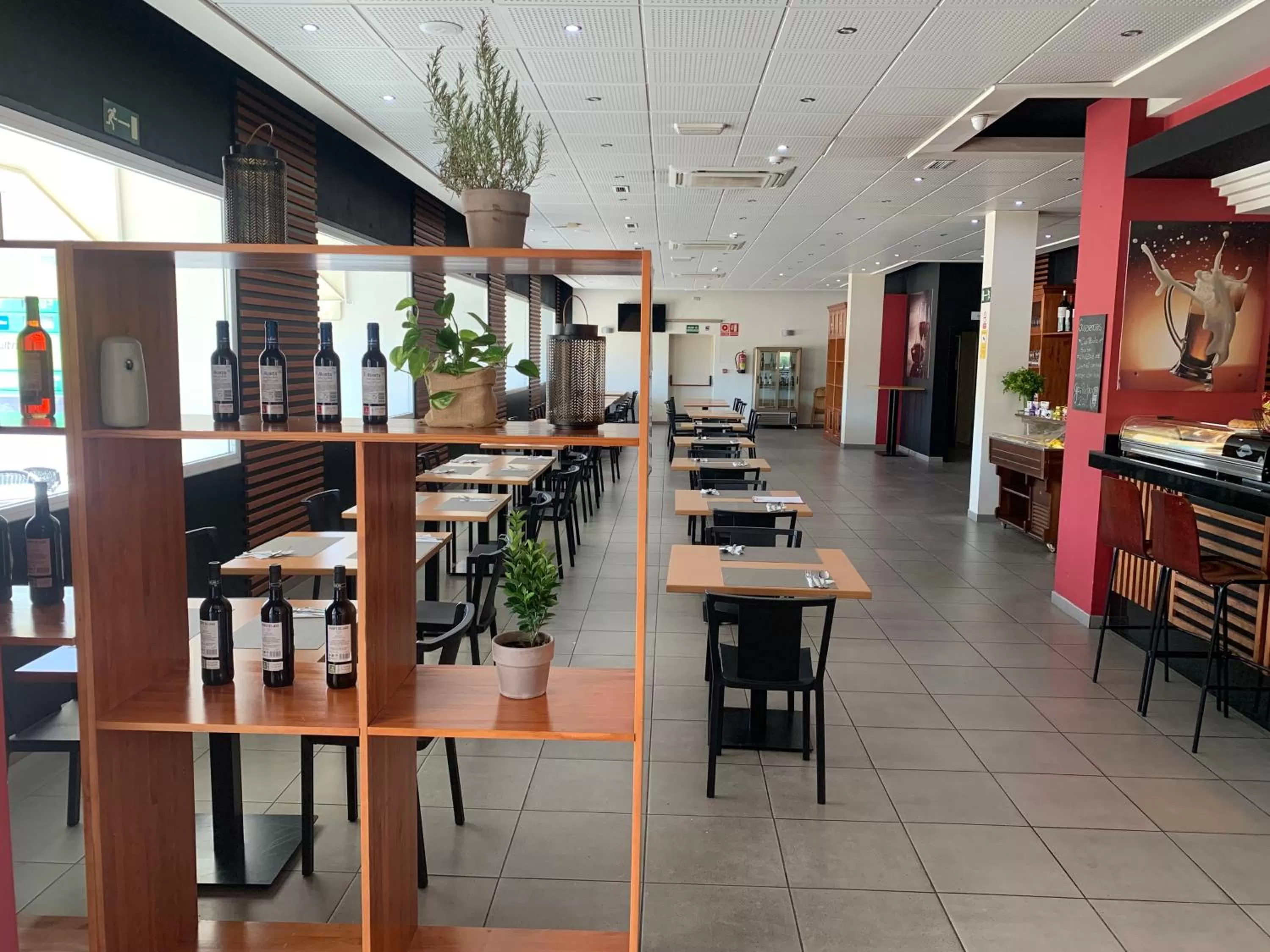 Restaurant/Places to Eat in Hotel Los Manjares